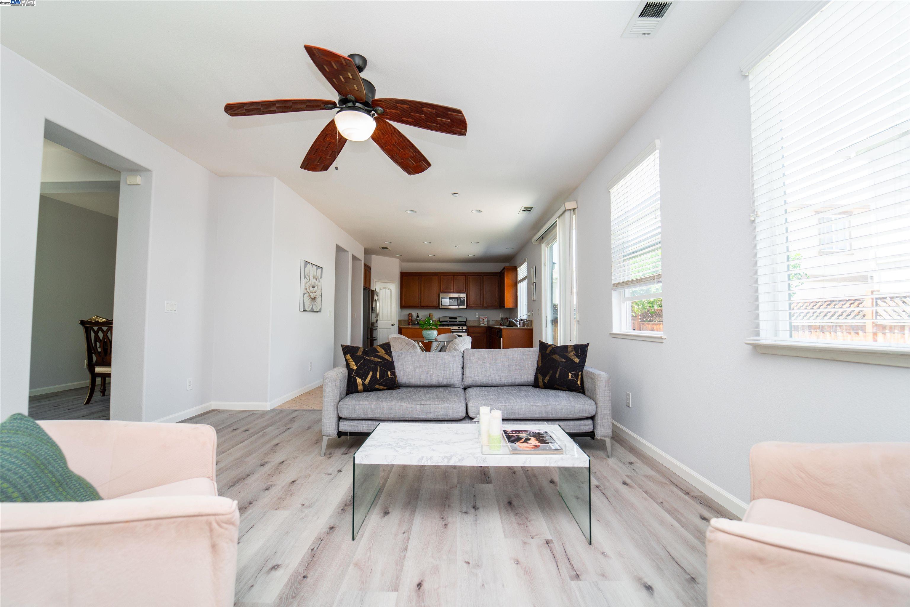 Detail Gallery Image 10 of 32 For 2324 Blue Ridge Ave,, Brentwood,  CA 94513 - 4 Beds | 3/1 Baths