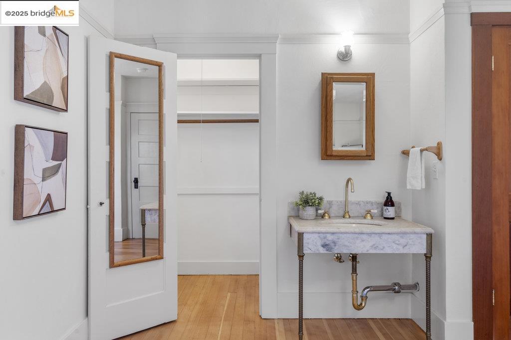 Detail Gallery Image 19 of 53 For 1125 Keith Avenue, Berkeley,  CA 94708 - 3 Beds | 2/1 Baths