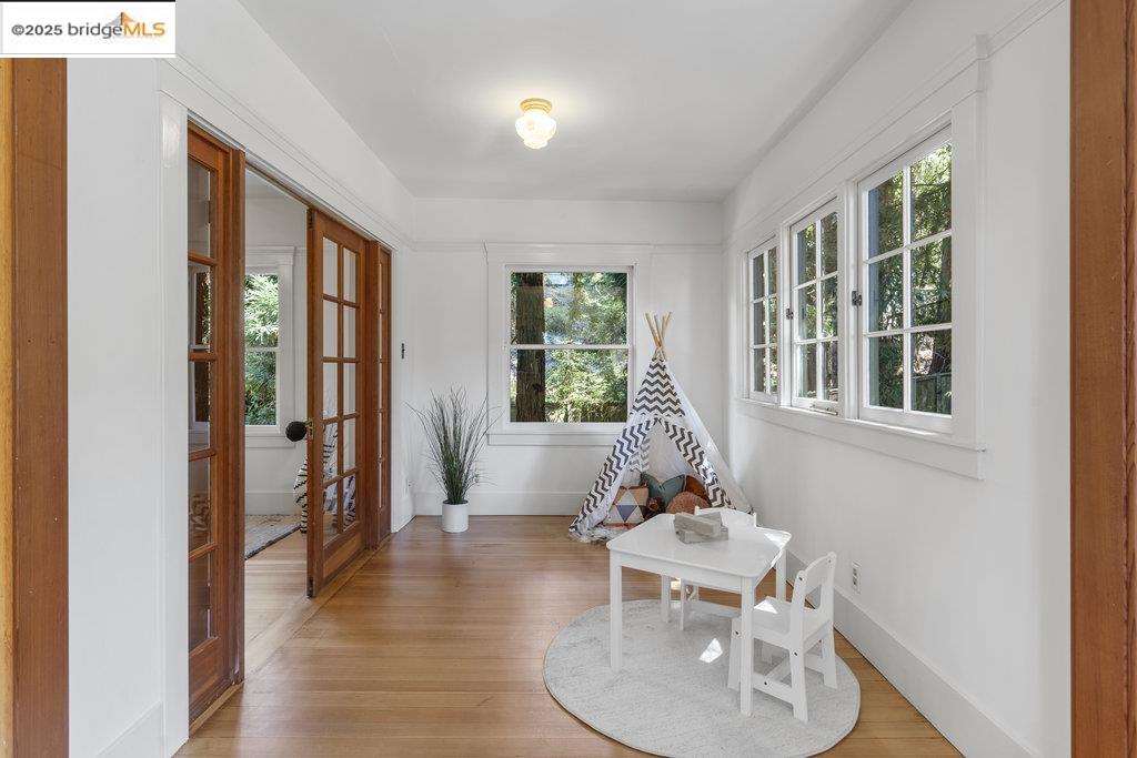 Detail Gallery Image 25 of 53 For 1125 Keith Avenue, Berkeley,  CA 94708 - 3 Beds | 2/1 Baths