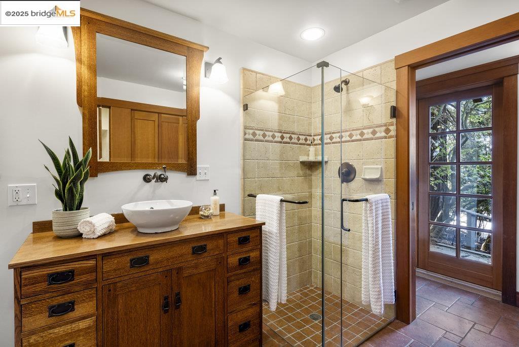 Detail Gallery Image 37 of 53 For 1125 Keith Avenue, Berkeley,  CA 94708 - 3 Beds | 2/1 Baths