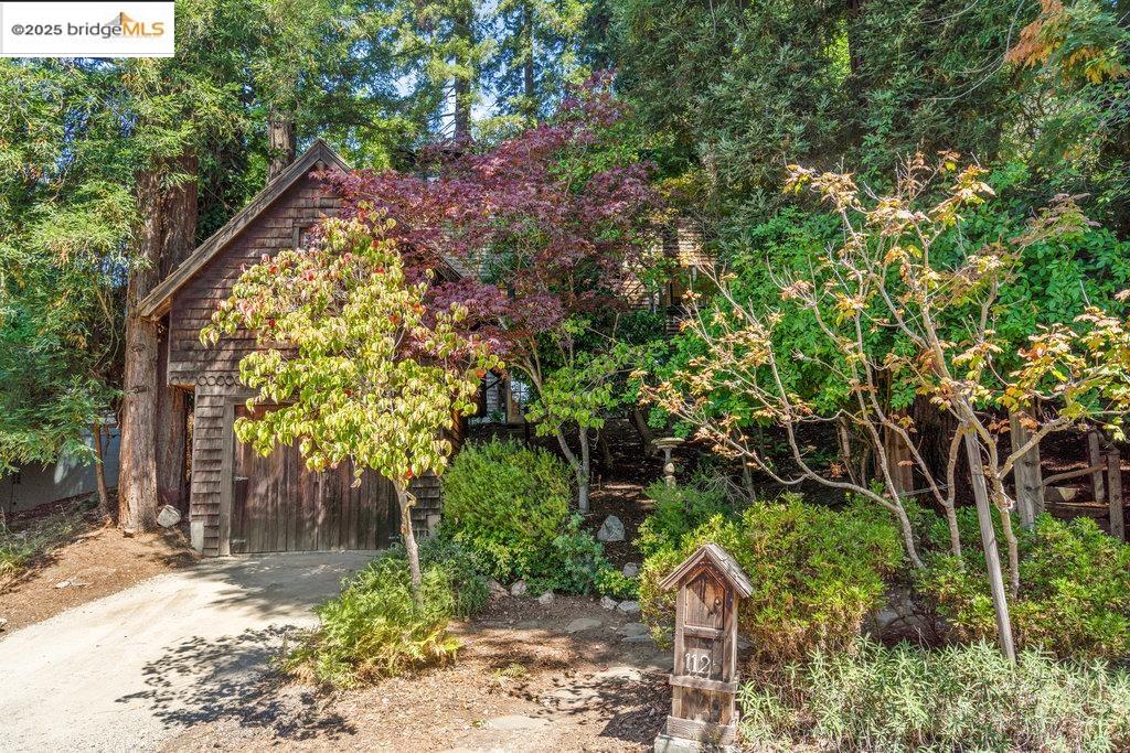 Detail Gallery Image 51 of 53 For 1125 Keith Avenue, Berkeley,  CA 94708 - 3 Beds | 2/1 Baths
