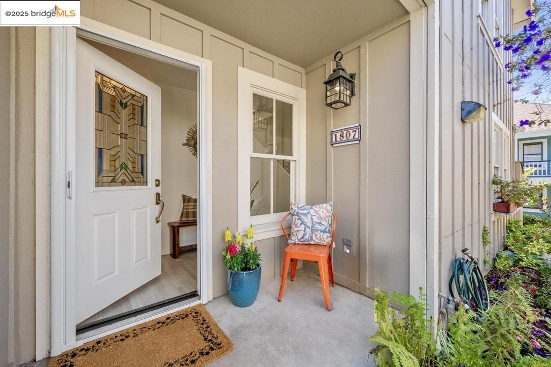 Detail Gallery Image 2 of 52 For 800 Delaware St #1428,  Berkeley,  CA 94710 - 2 Beds | 1/1 Baths