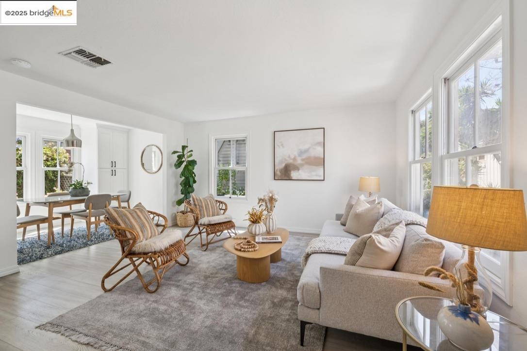 Detail Gallery Image 7 of 52 For 800 Delaware St #1428,  Berkeley,  CA 94710 - 2 Beds | 1/1 Baths