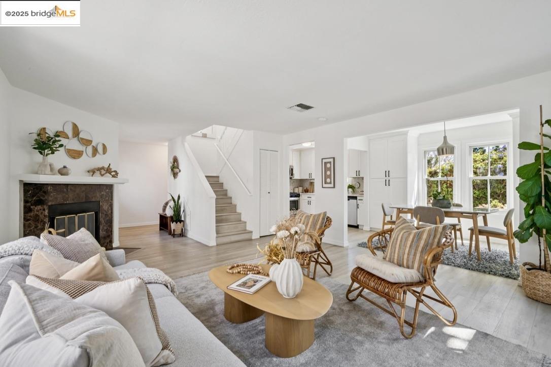 Detail Gallery Image 10 of 52 For 800 Delaware St #1428,  Berkeley,  CA 94710 - 2 Beds | 1/1 Baths