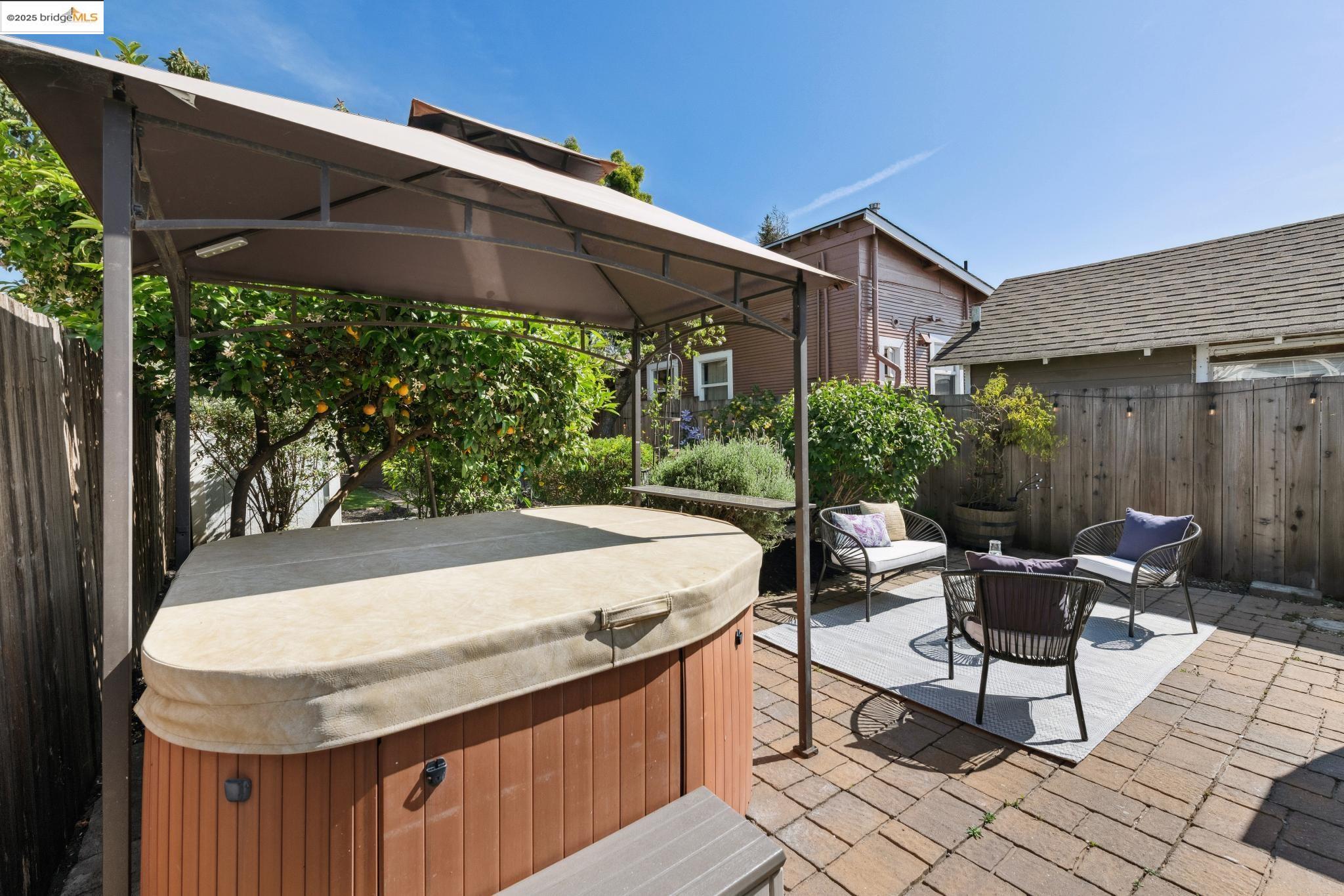 Detail Gallery Image 23 of 32 For 3226 Star Avenue, Oakland,  CA 94619 - 2 Beds | 1 Baths