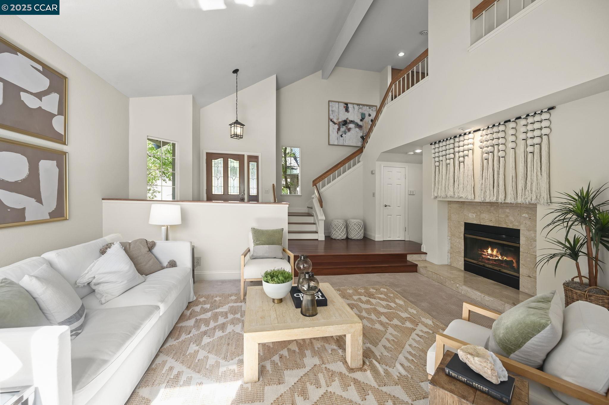 Detail Gallery Image 5 of 42 For 1020 Canyon Hills Road, San Ramon,  CA 94582 - 4 Beds | 2/1 Baths