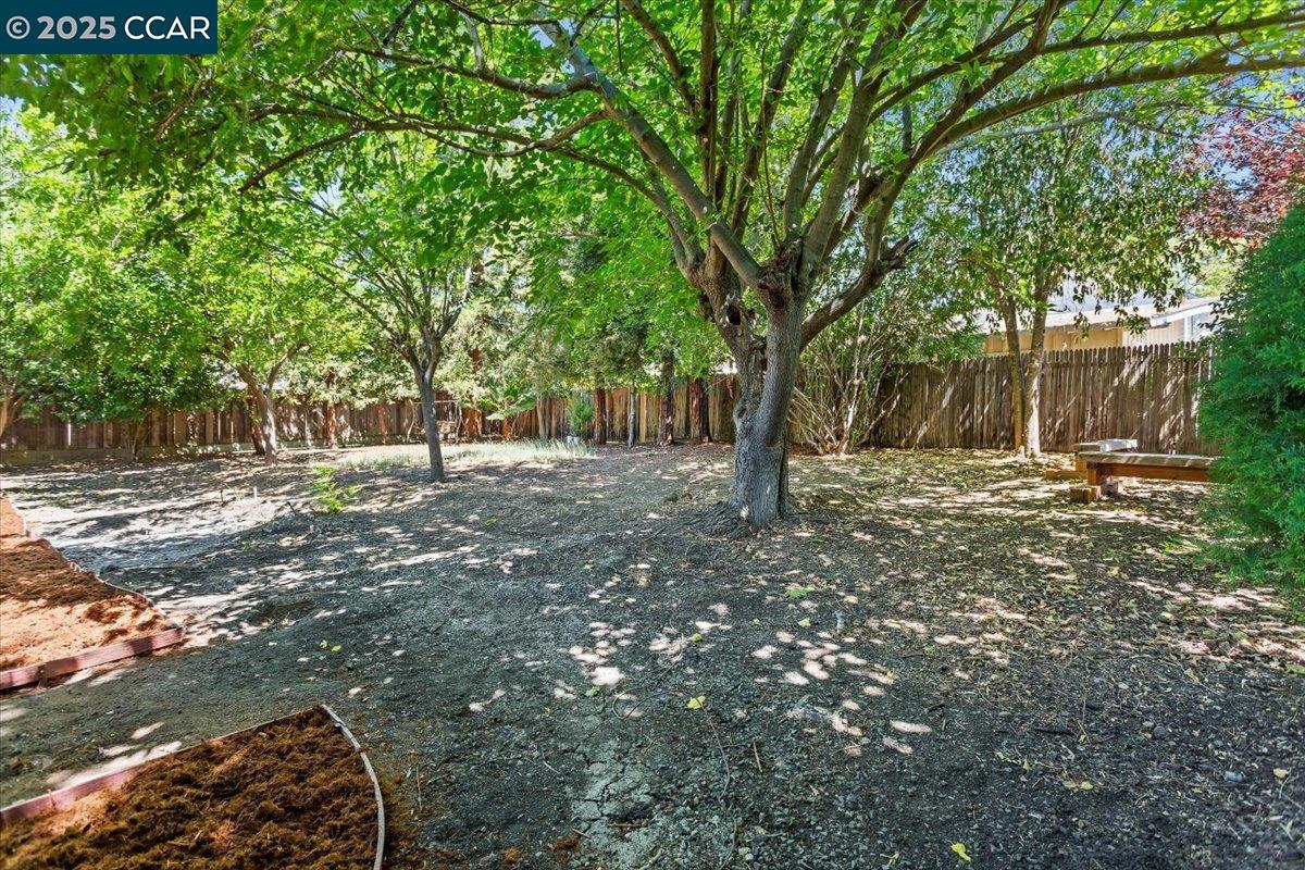 Detail Gallery Image 40 of 41 For 1167 Kaski Ln, Concord,  CA 94518 - 4 Beds | 3 Baths