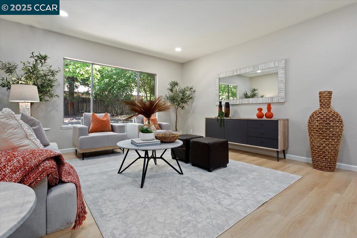 Detail Gallery Image 7 of 41 For 1167 Kaski Ln, Concord,  CA 94518 - 4 Beds | 3 Baths