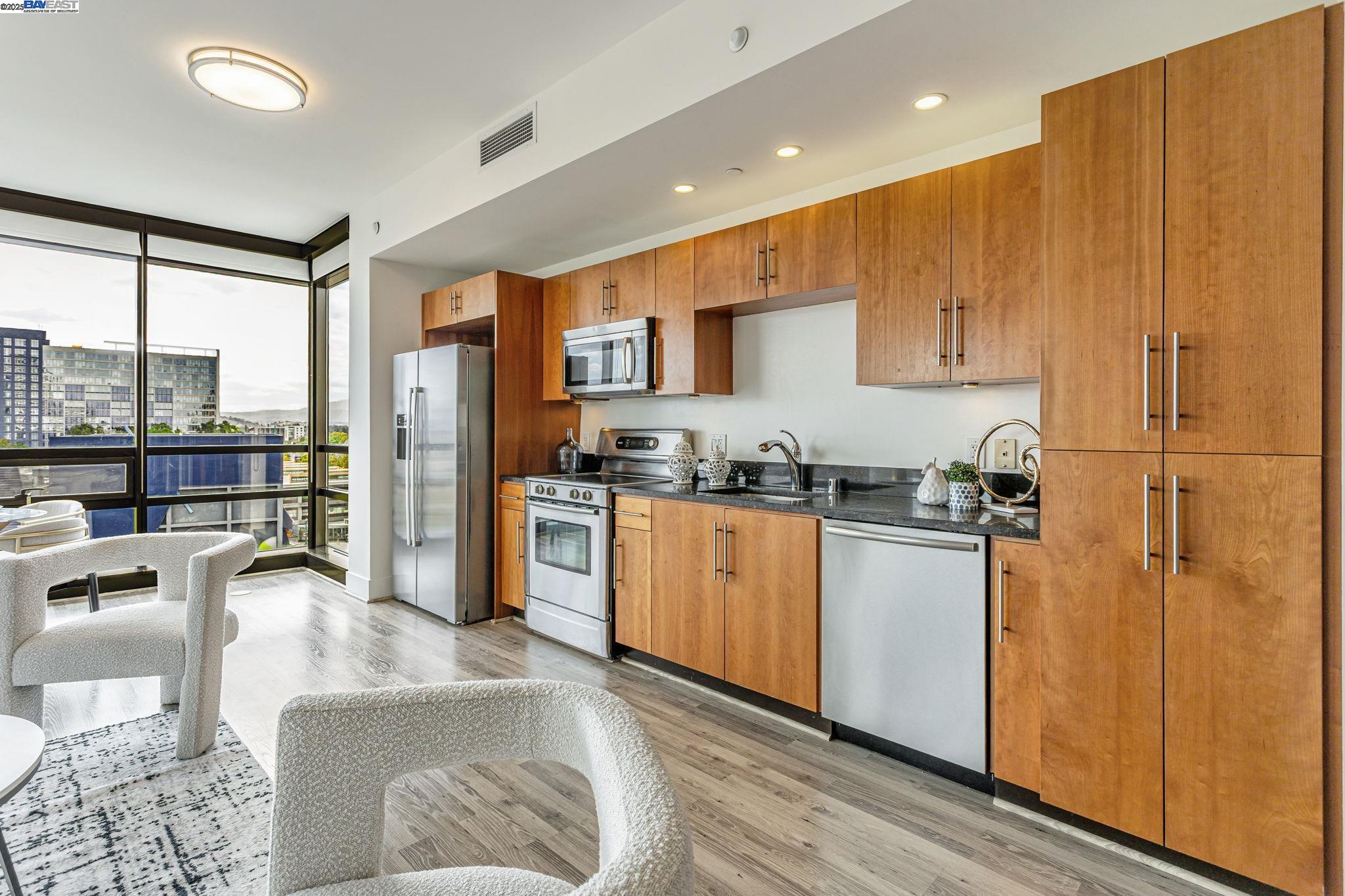 Detail Gallery Image 8 of 34 For 88 E San Fernando St #804,  San Jose,  CA 95113 - 1 Beds | 1 Baths