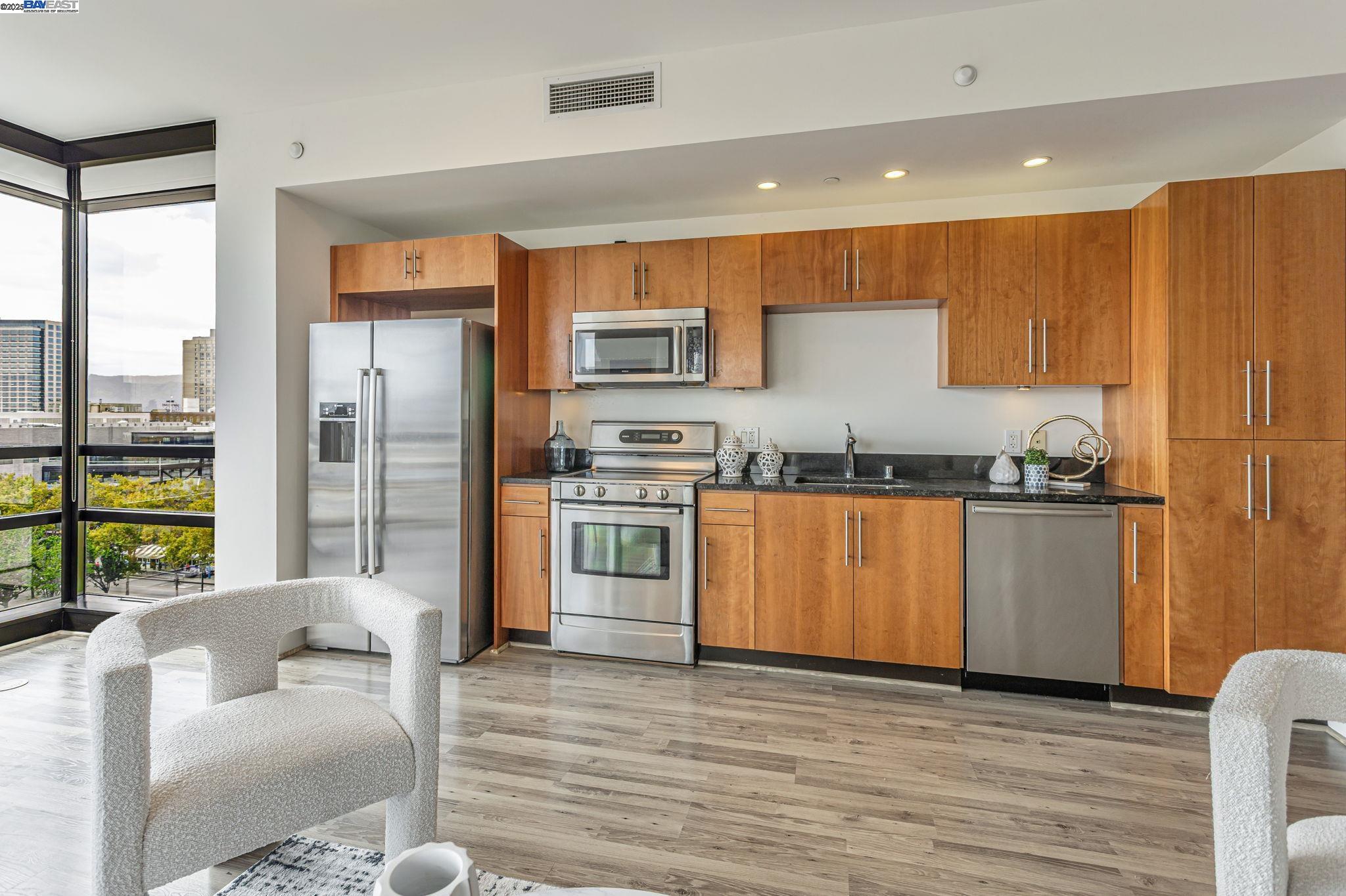 Detail Gallery Image 10 of 34 For 88 E San Fernando St #804,  San Jose,  CA 95113 - 1 Beds | 1 Baths