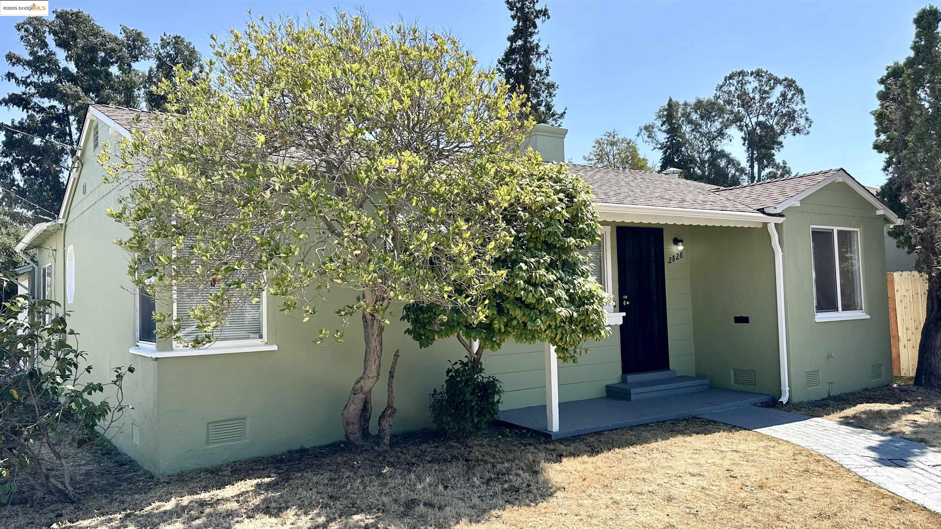 Detail Gallery Image 35 of 36 For High St, Oakland,  CA 94619 - 2 Beds | 1 Baths