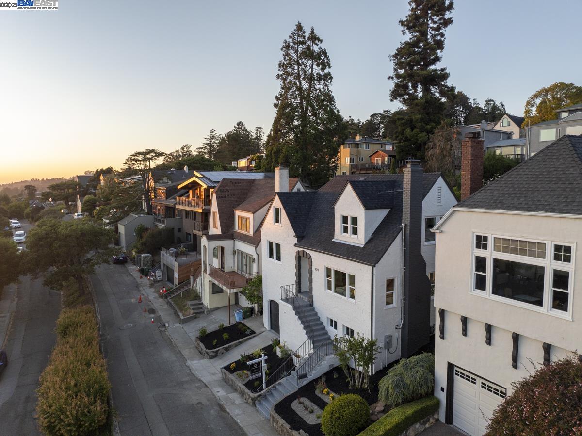 Detail Gallery Image 48 of 52 For 479 Kentucky Ave, Berkeley,  CA 94707 - 3 Beds | 2 Baths