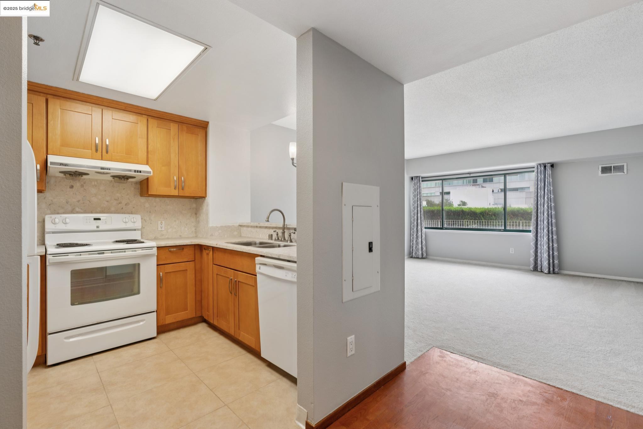 Photo #11: 41110893 Listing: Photo #11
