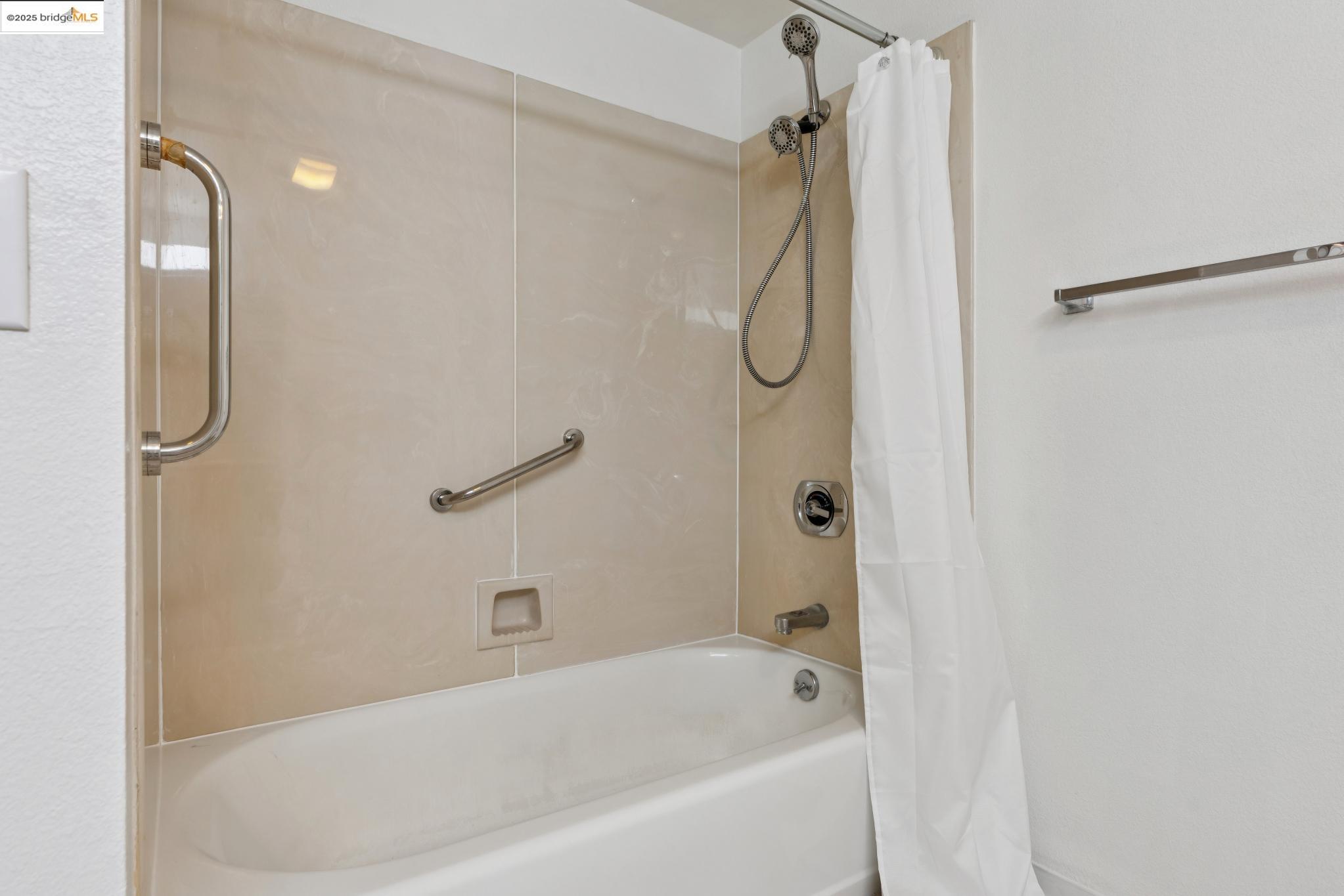 Photo #22: 41110893 Listing: Photo #22