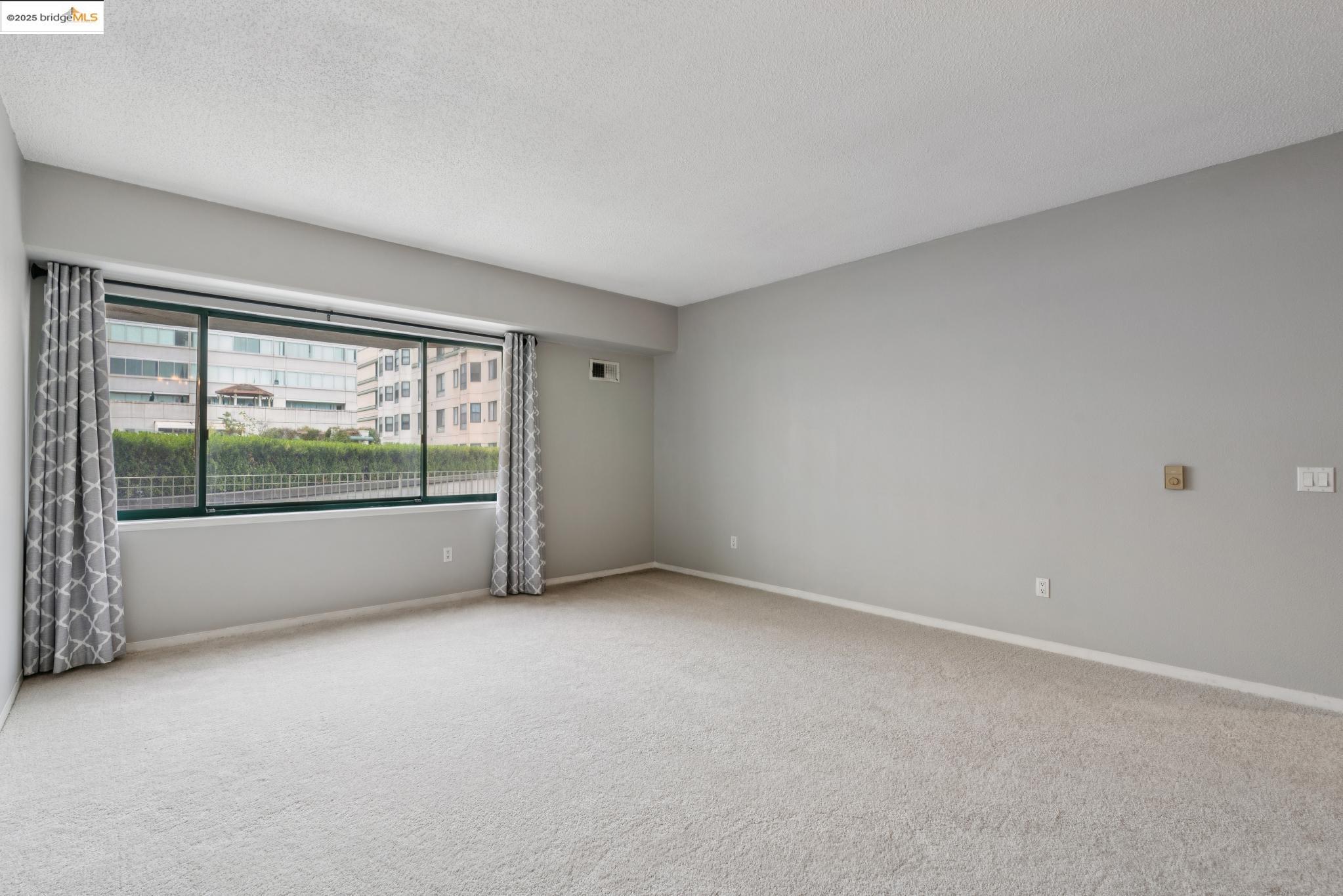 Photo #6: 41110893 Listing 