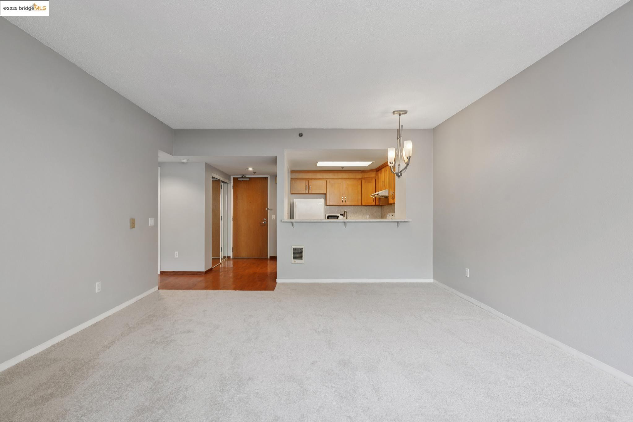 Photo #9: 41110893 Listing: Photo #9