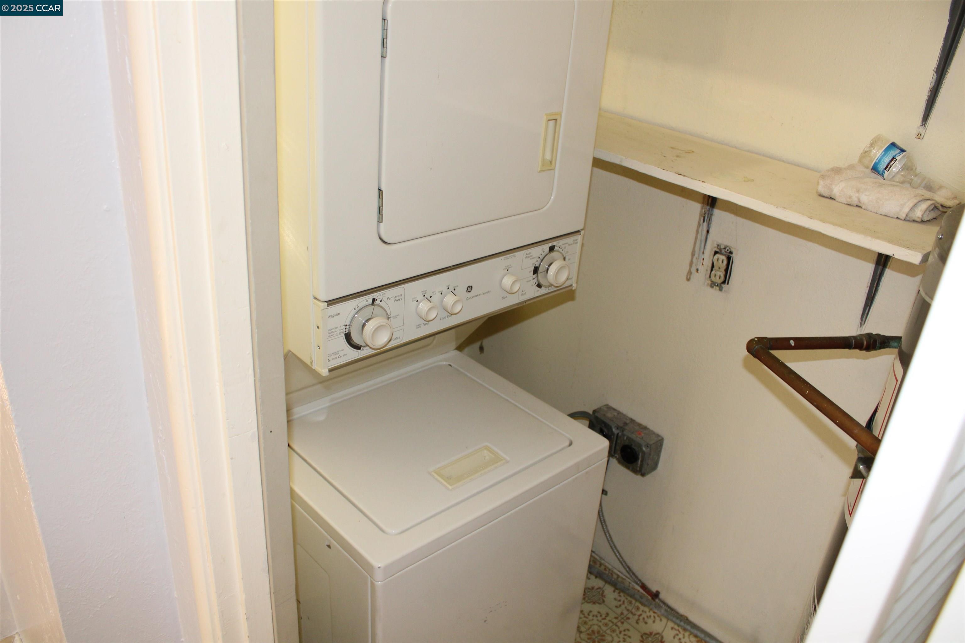 Detail Gallery Image 12 of 14 For 2910 Clinton Ave, Richmond,  CA 94804 - 3 Beds | 1 Baths