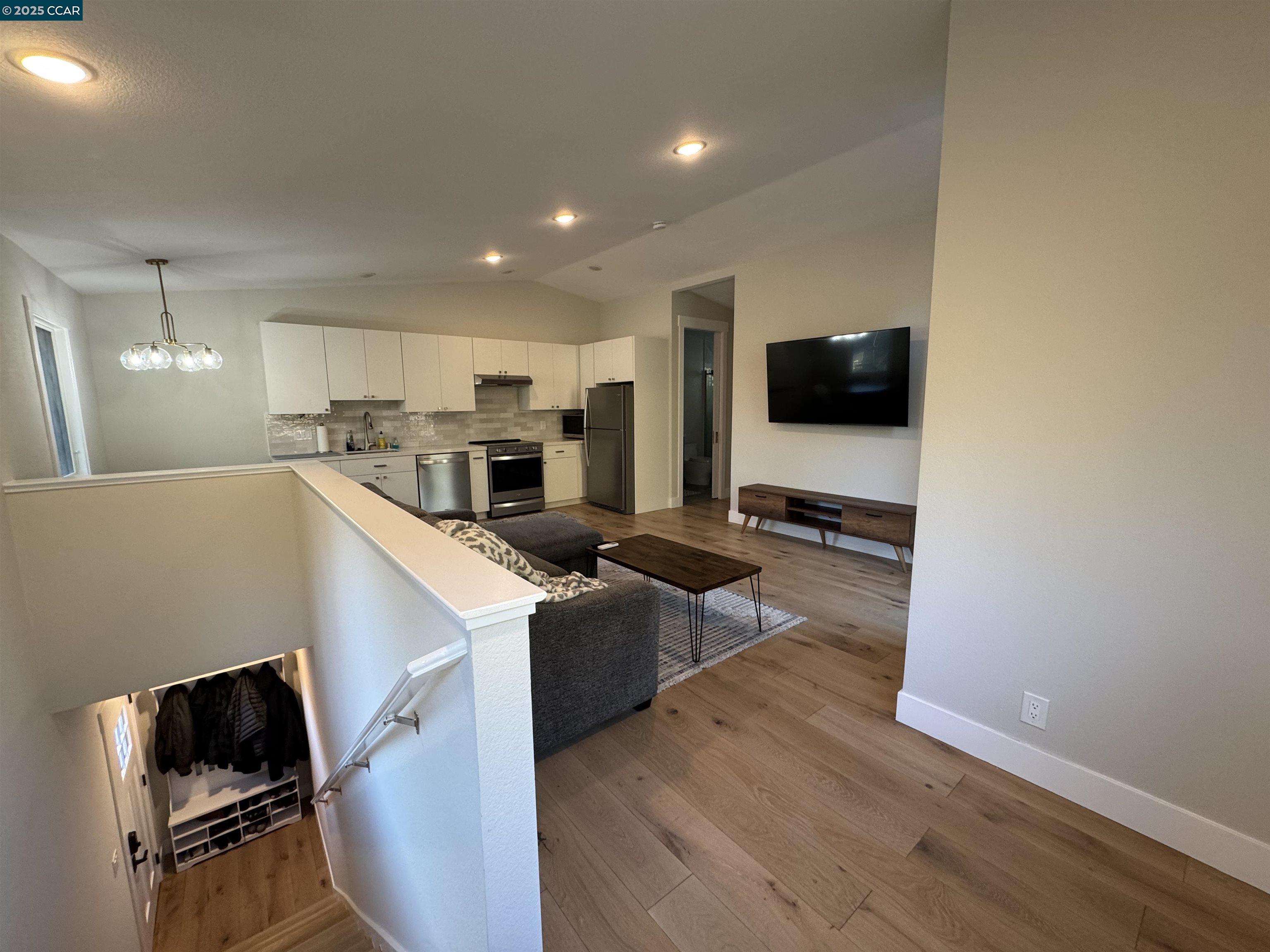 Detail Gallery Image 20 of 26 For Montecillo Dr, Walnut Creek,  CA 94595 - 1 Beds | 1 Baths