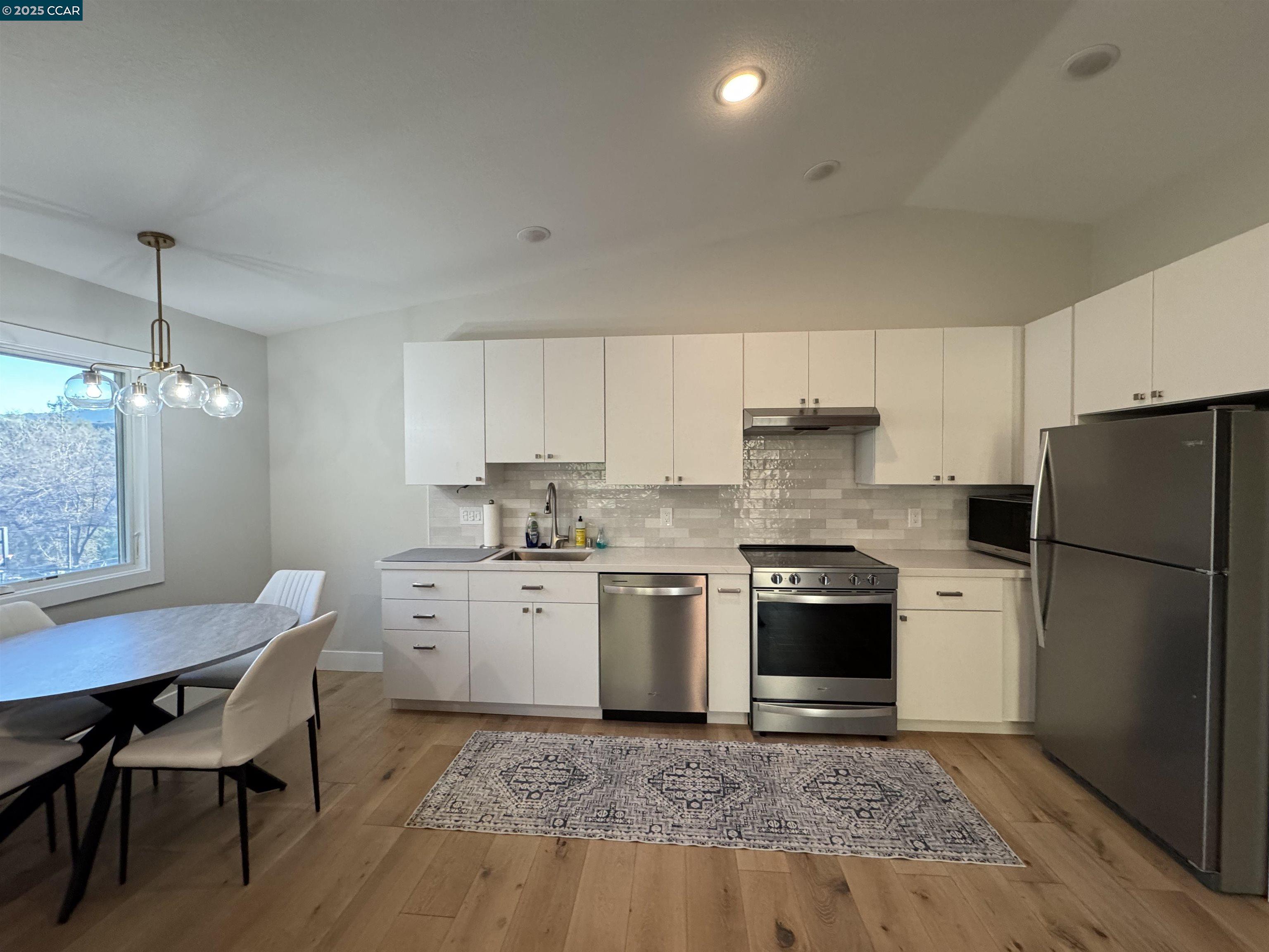 Detail Gallery Image 22 of 26 For Montecillo Dr, Walnut Creek,  CA 94595 - 1 Beds | 1 Baths