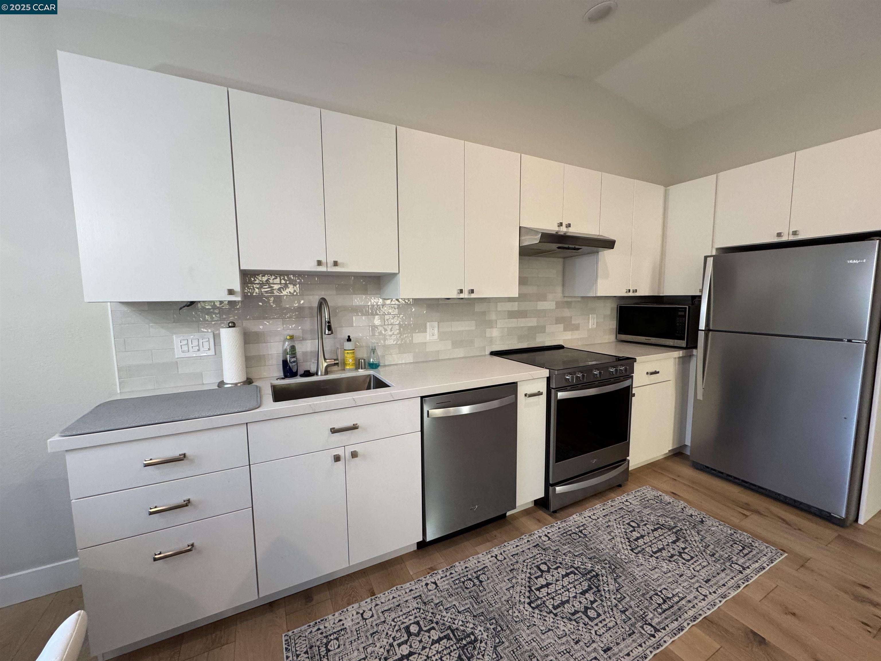 Detail Gallery Image 24 of 26 For Montecillo Dr, Walnut Creek,  CA 94595 - 1 Beds | 1 Baths