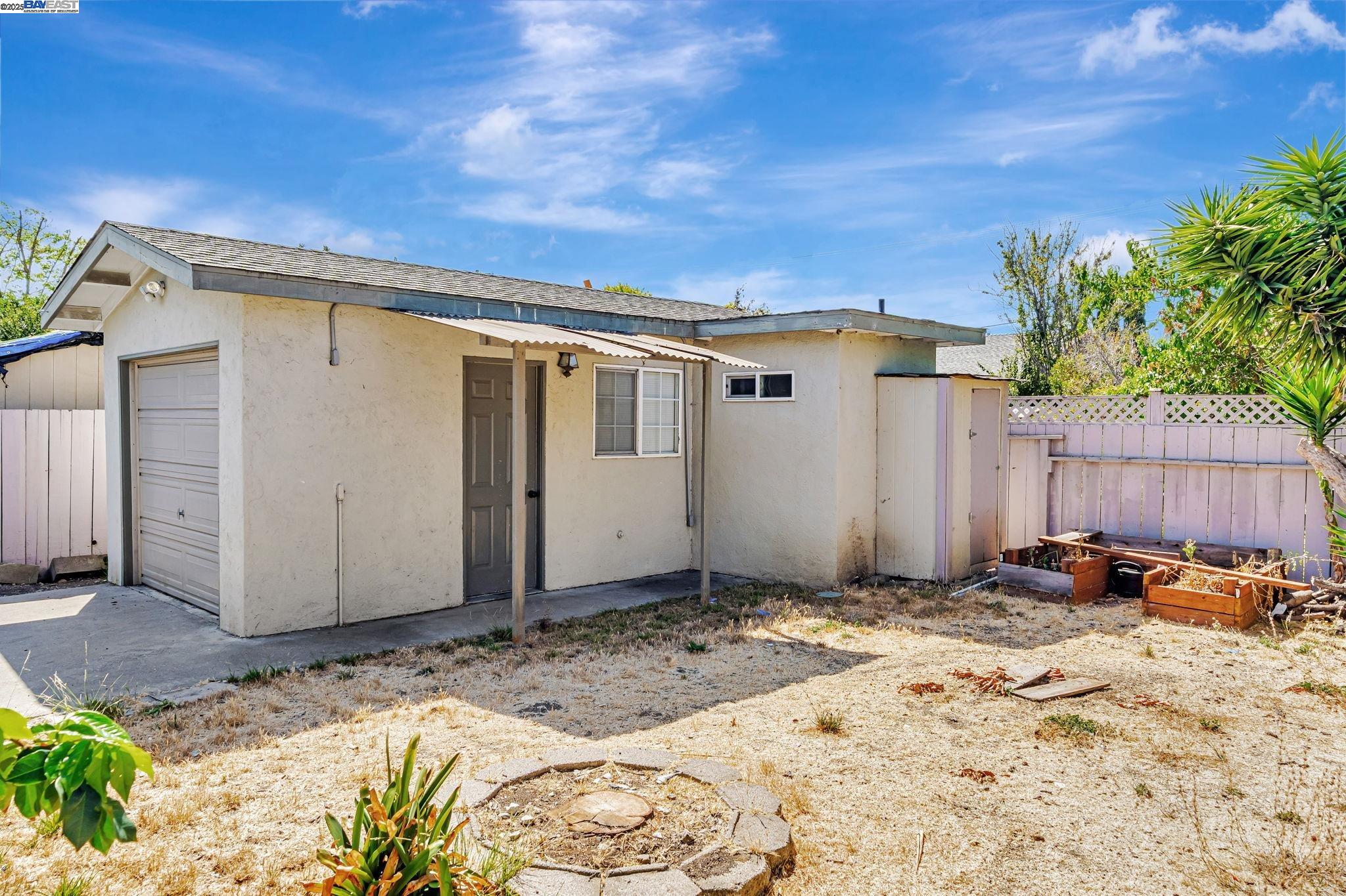 Detail Gallery Image 26 of 27 For 1127 Madera Ave, Menlo Park,  CA 94025 - 3 Beds | 2 Baths