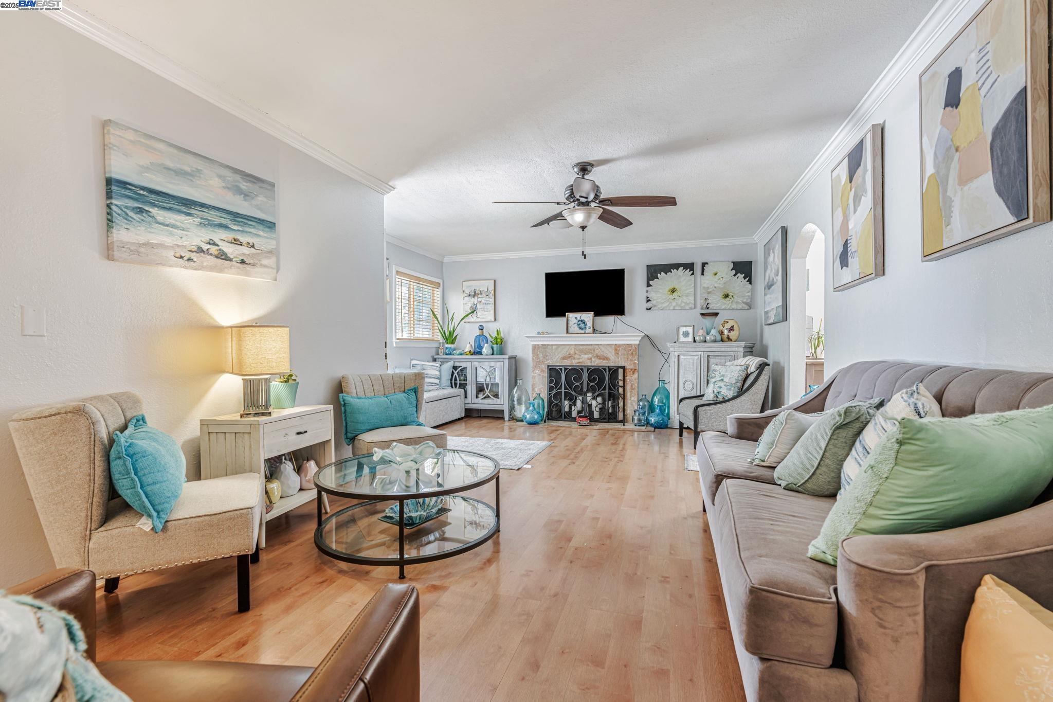 Detail Gallery Image 9 of 27 For 1127 Madera Ave, Menlo Park,  CA 94025 - 3 Beds | 2 Baths