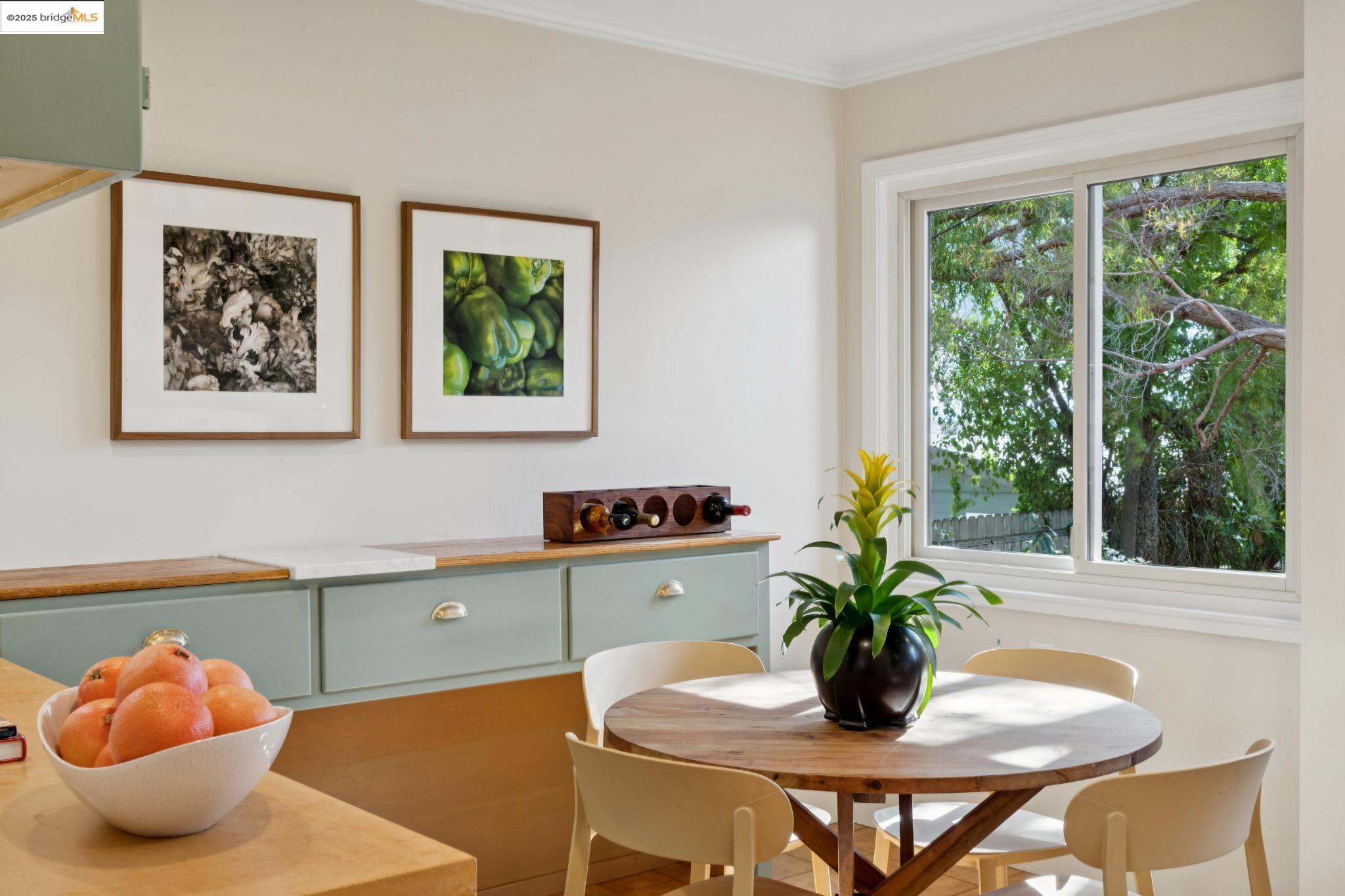 Detail Gallery Image 17 of 47 For 1510 Valley Rd, Kensington,  CA 94707 - 2 Beds | 2 Baths