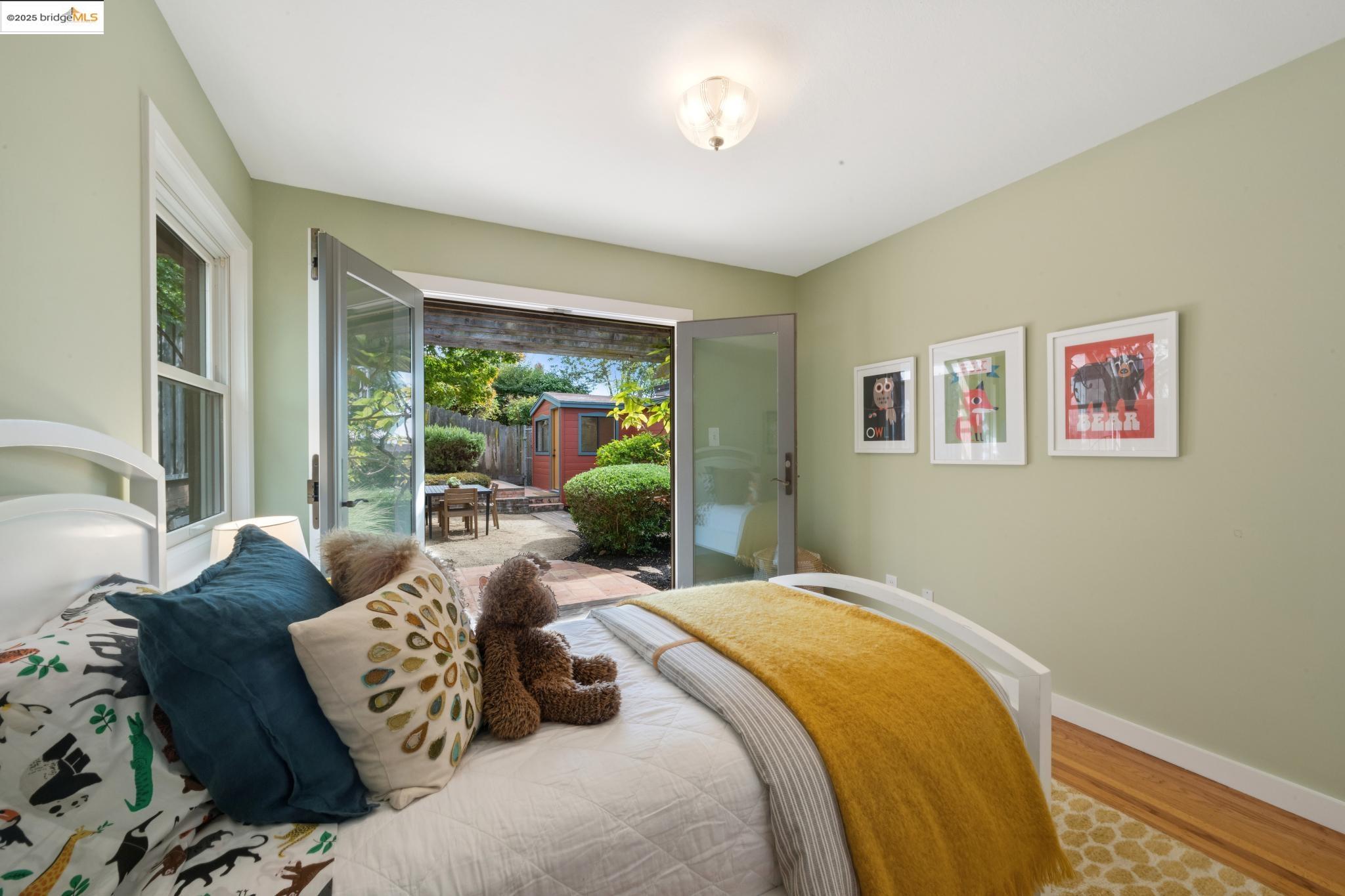 Detail Gallery Image 24 of 47 For 1510 Valley Rd, Kensington,  CA 94707 - 2 Beds | 2 Baths