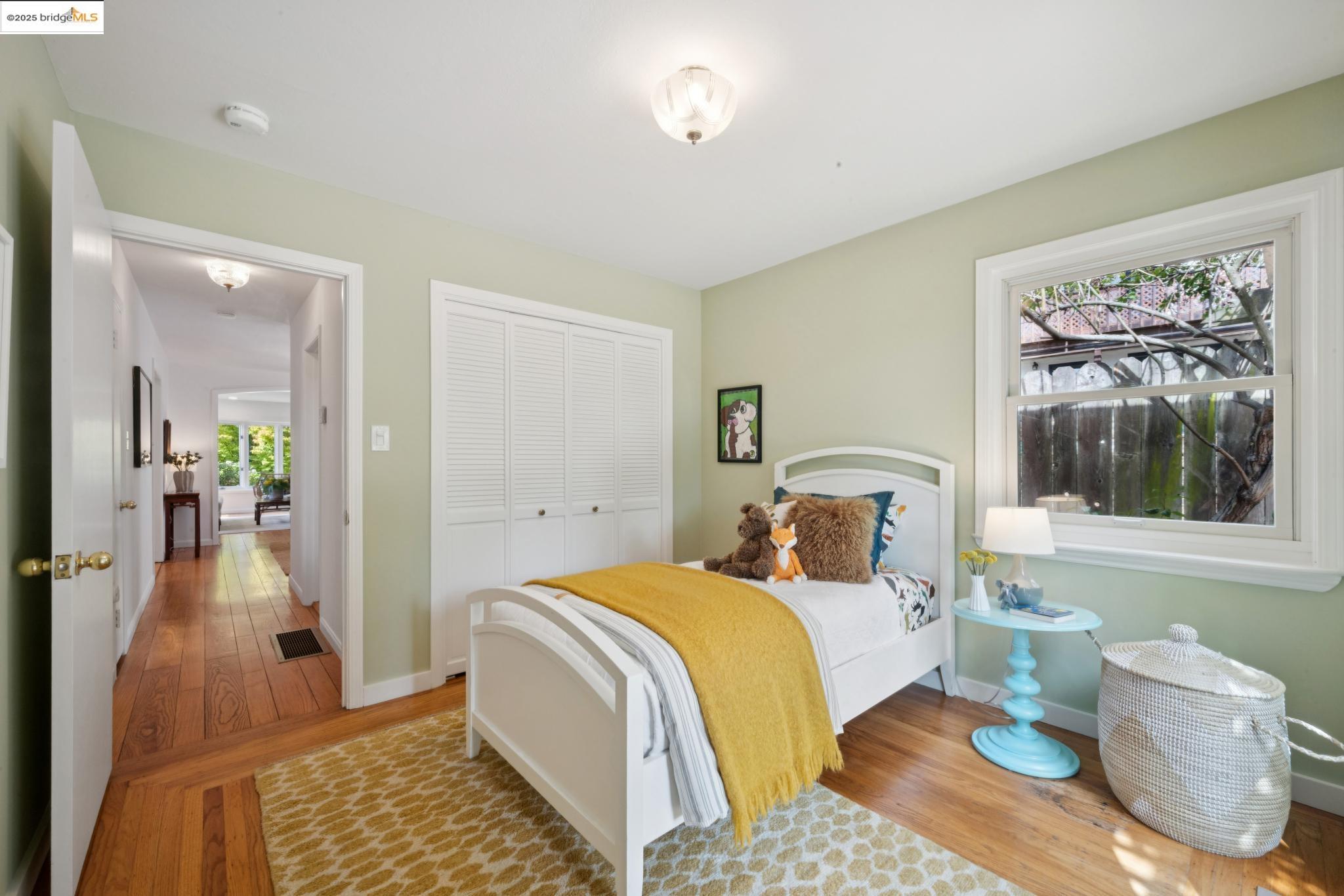 Detail Gallery Image 25 of 47 For 1510 Valley Rd, Kensington,  CA 94707 - 2 Beds | 2 Baths