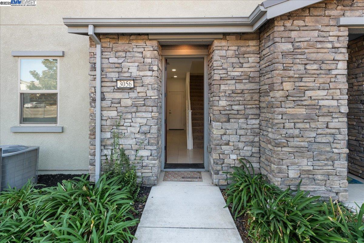 Photo #2: 41110900 Listing 