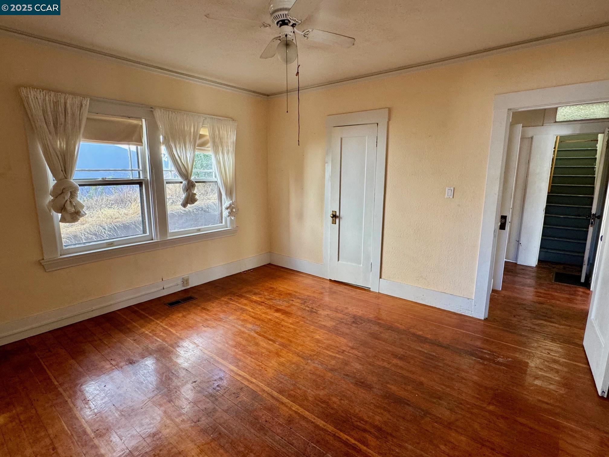 Detail Gallery Image 12 of 25 For 721 Lafayette Street, Martinez,  CA 94553 - 3 Beds | 1/1 Baths