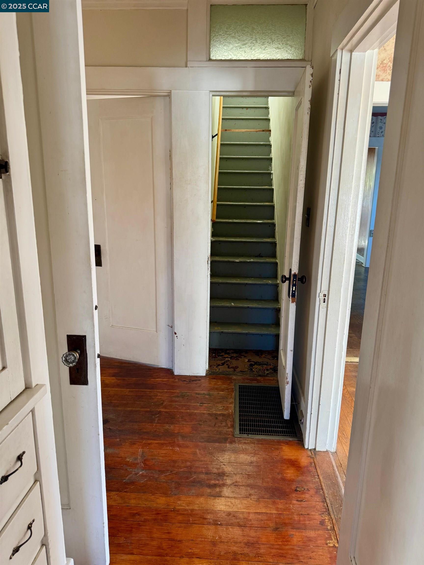 Detail Gallery Image 15 of 25 For 721 Lafayette Street, Martinez,  CA 94553 - 3 Beds | 1/1 Baths
