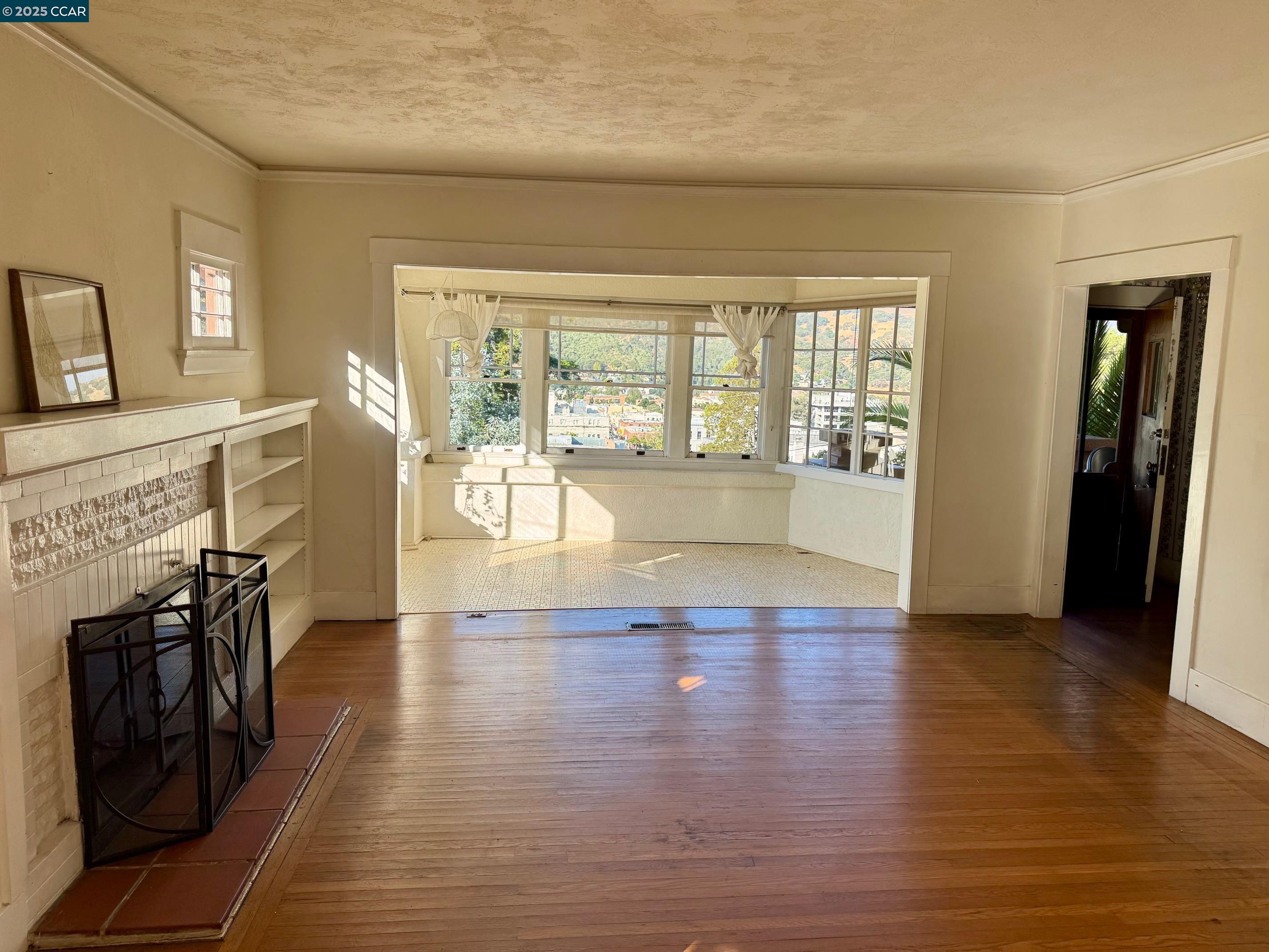 Detail Gallery Image 8 of 25 For 721 Lafayette Street, Martinez,  CA 94553 - 3 Beds | 1/1 Baths
