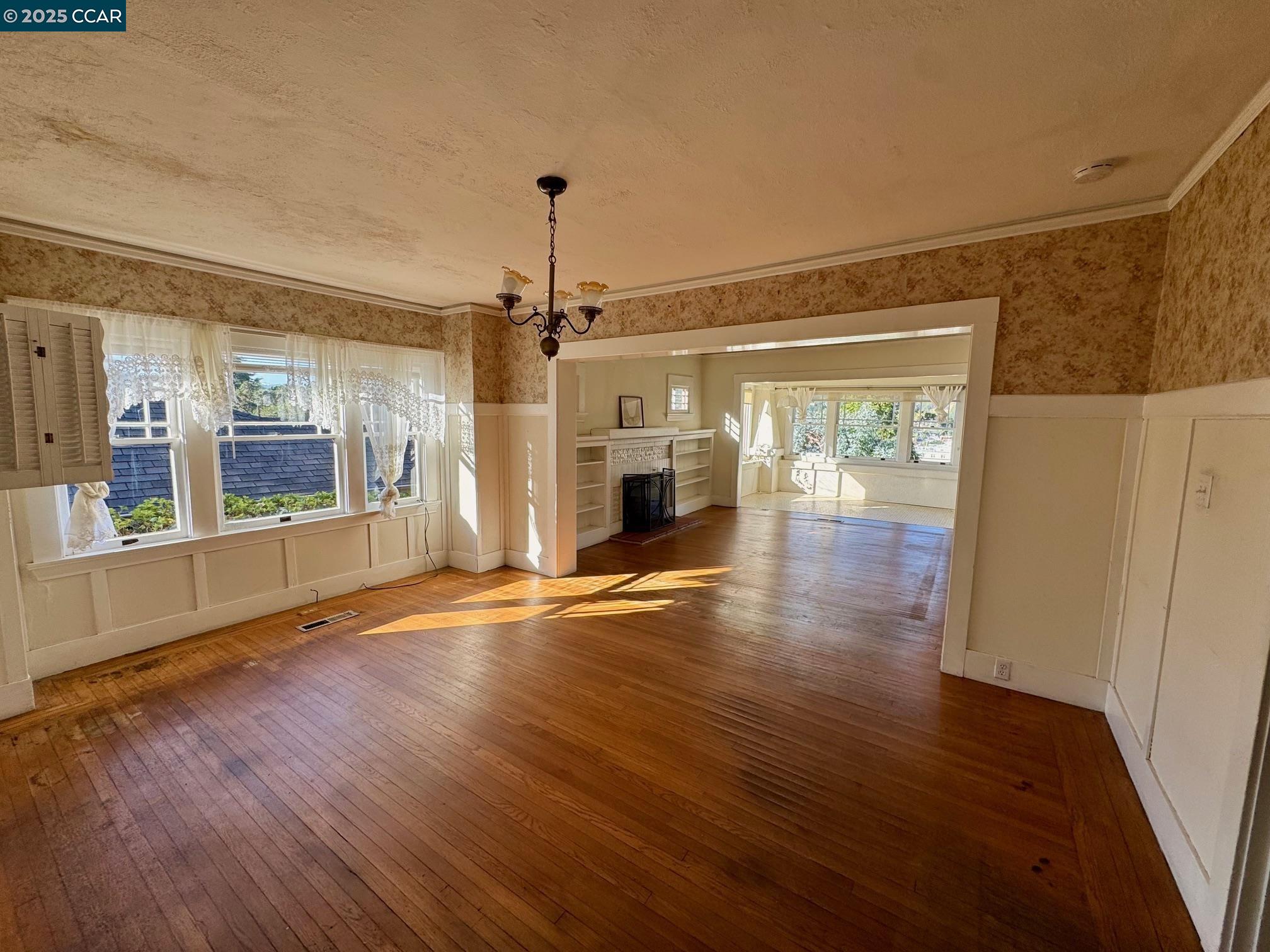Detail Gallery Image 9 of 25 For 721 Lafayette Street, Martinez,  CA 94553 - 3 Beds | 1/1 Baths