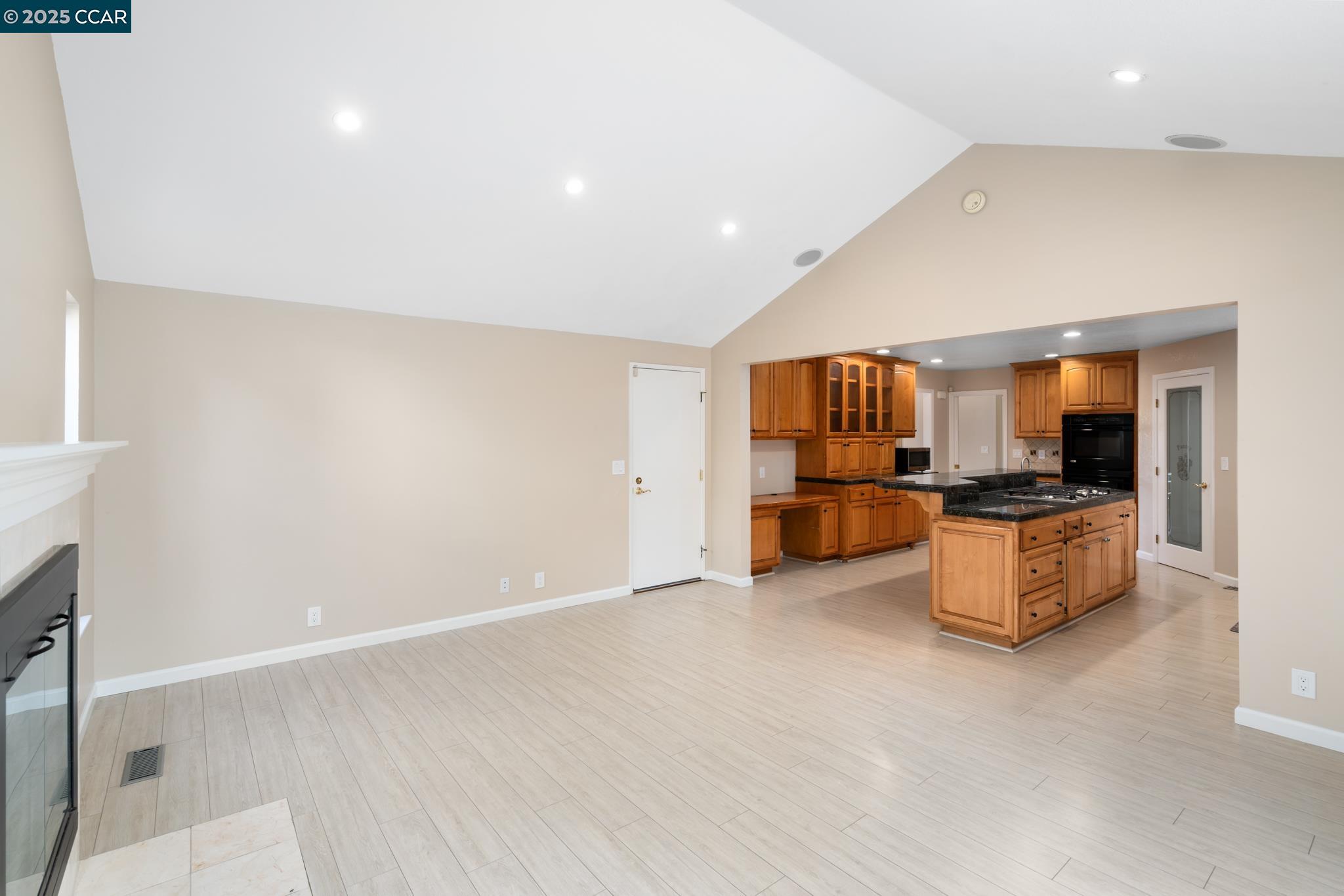 Detail Gallery Image 15 of 35 For 3158 Randick Ct, Pleasanton,  CA 94588-3583 - 4 Beds | 2 Baths