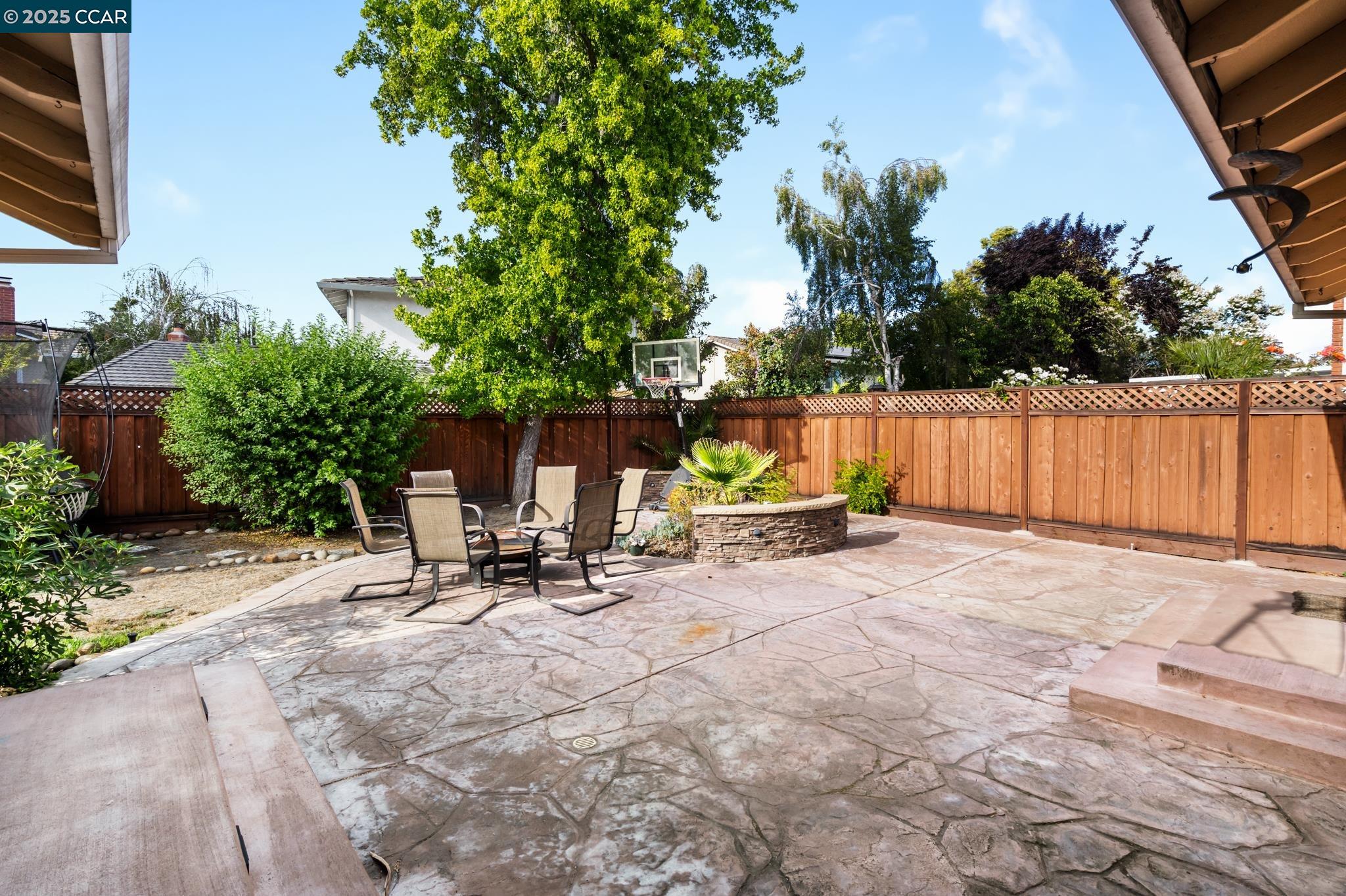 Detail Gallery Image 28 of 35 For 3158 Randick Ct, Pleasanton,  CA 94588-3583 - 4 Beds | 2 Baths