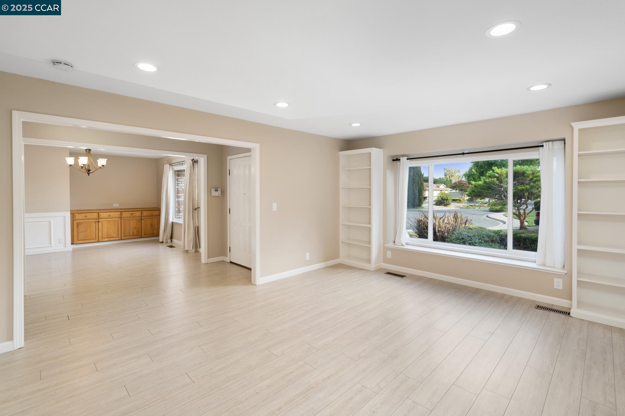Detail Gallery Image 5 of 35 For 3158 Randick Ct, Pleasanton,  CA 94588-3583 - 4 Beds | 2 Baths