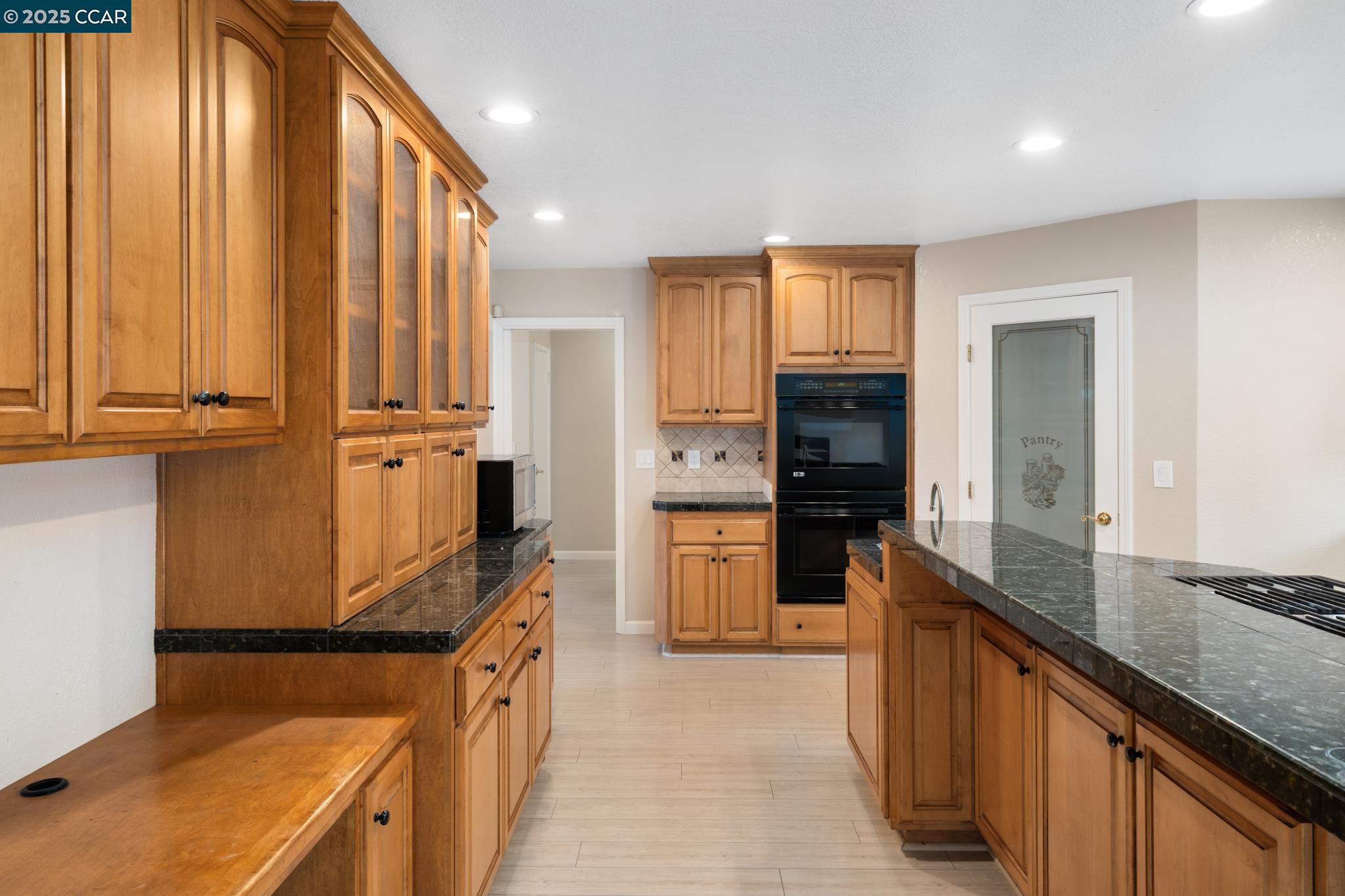Detail Gallery Image 10 of 35 For 3158 Randick Ct, Pleasanton,  CA 94588-3583 - 4 Beds | 2 Baths