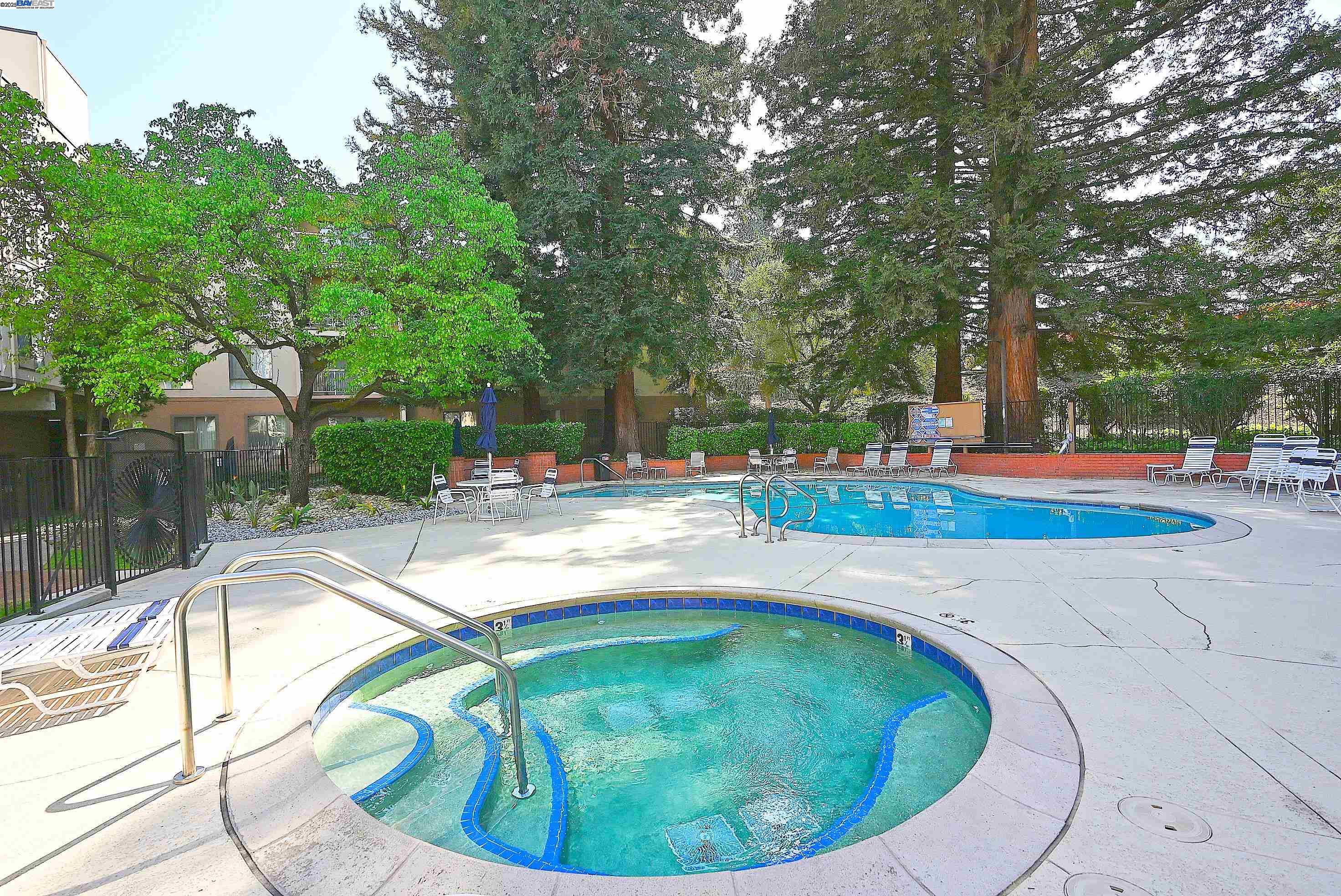 Detail Gallery Image 28 of 37 For 320 N Civic Dr #307,  Walnut Creek,  CA 94596 - 1 Beds | 1 Baths