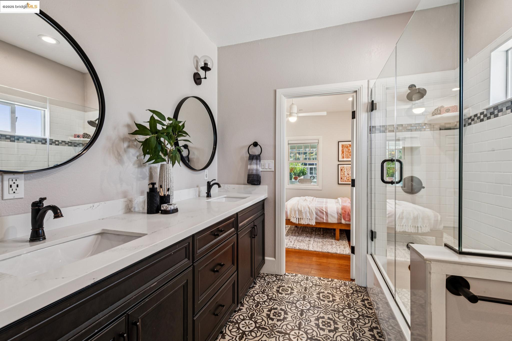 Detail Gallery Image 21 of 57 For 625 Stannage Ave, Albany,  CA 94706 - 5 Beds | 3/1 Baths