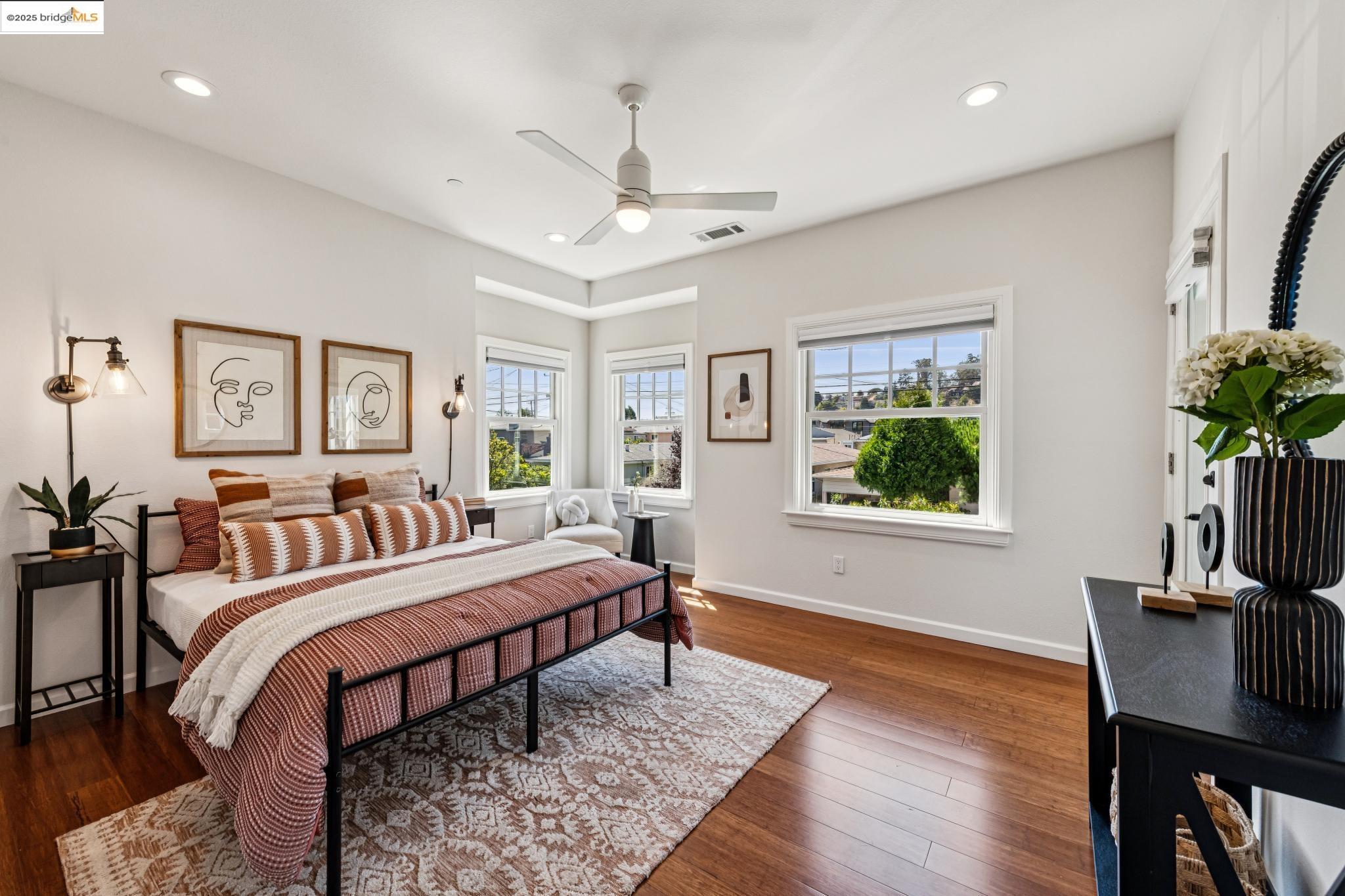Detail Gallery Image 25 of 57 For 625 Stannage Ave, Albany,  CA 94706 - 5 Beds | 3/1 Baths