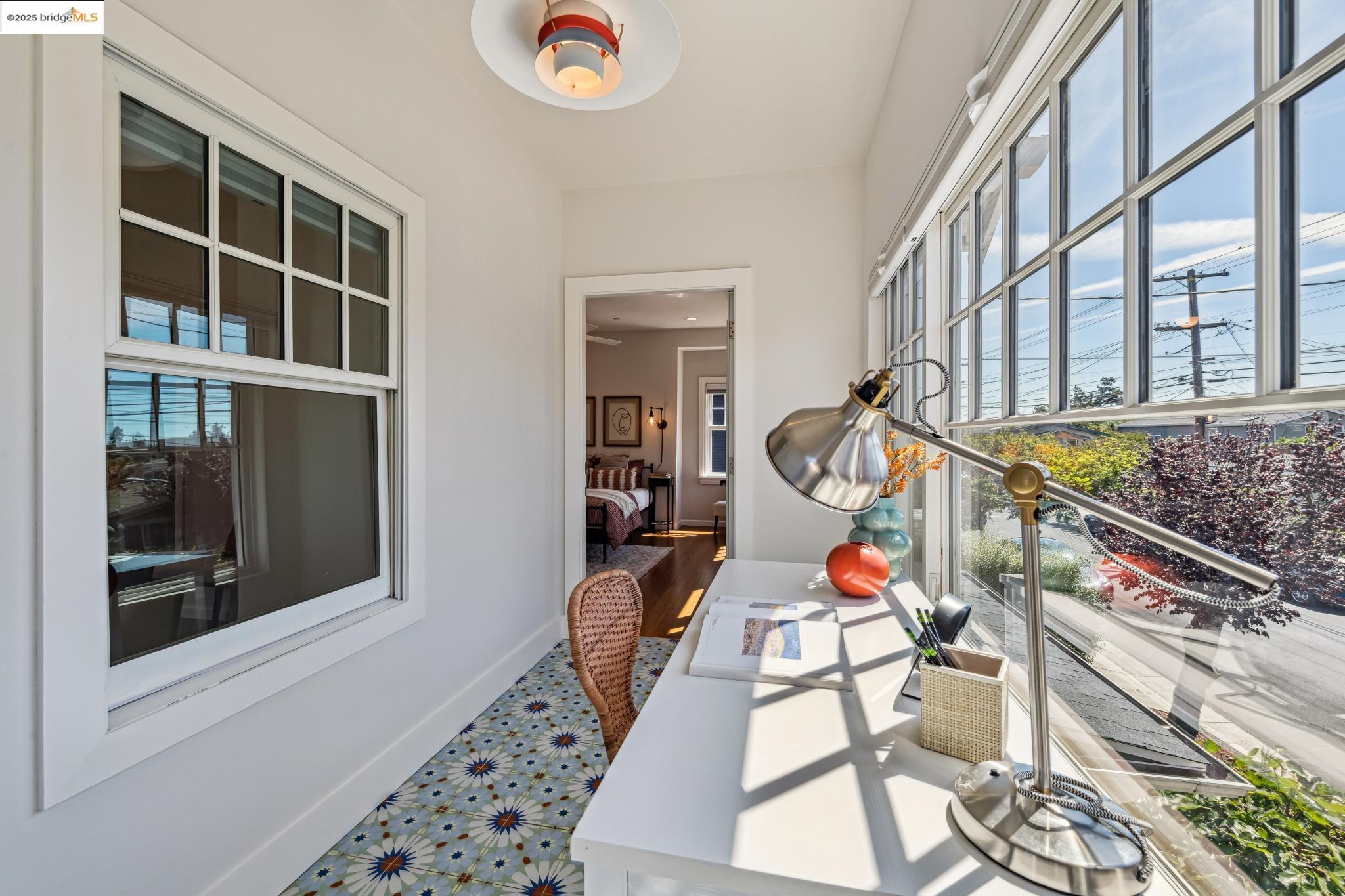 Detail Gallery Image 32 of 57 For 625 Stannage Ave, Albany,  CA 94706 - 5 Beds | 3/1 Baths