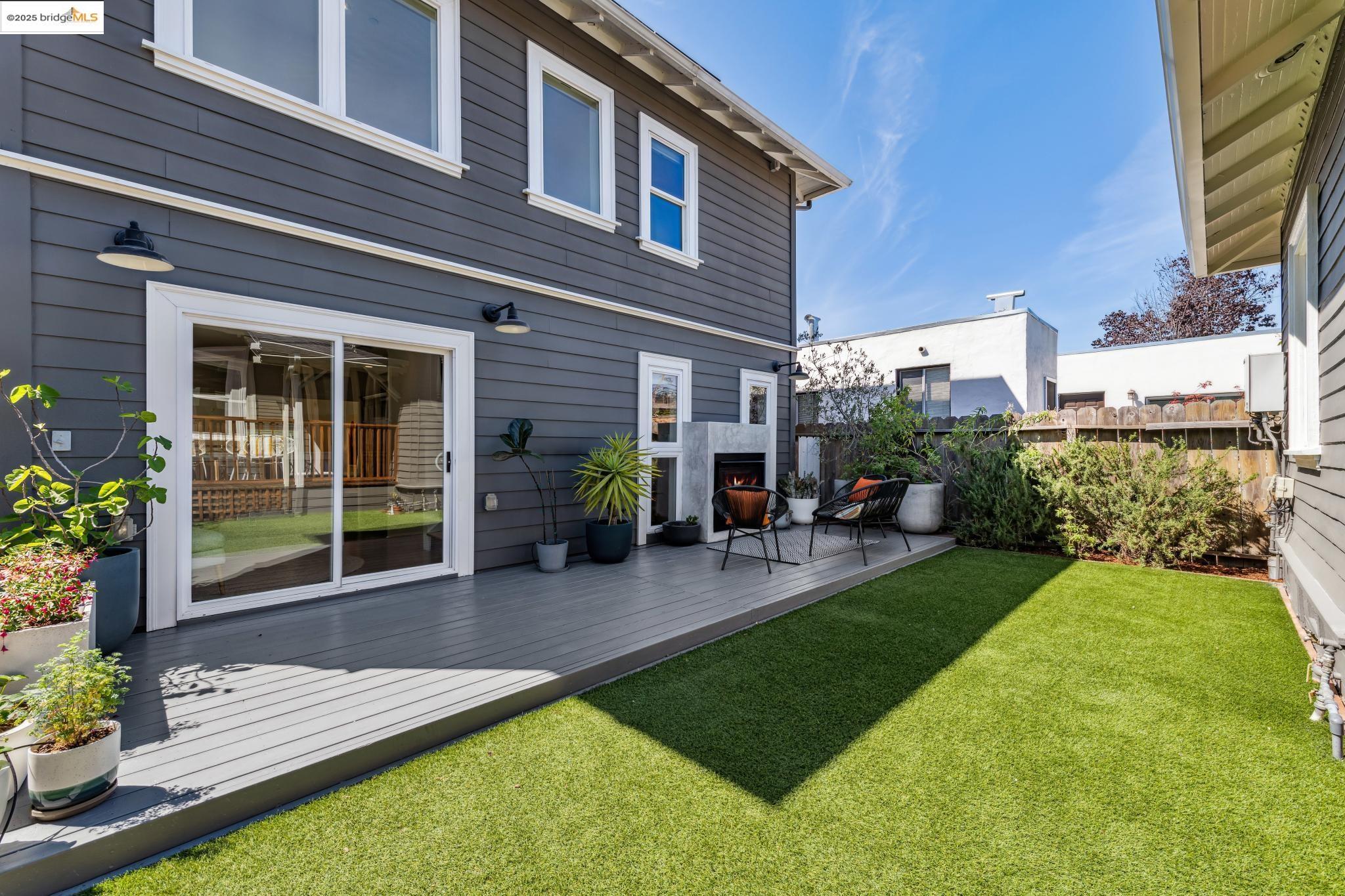 Detail Gallery Image 37 of 57 For 625 Stannage Ave, Albany,  CA 94706 - 5 Beds | 3/1 Baths