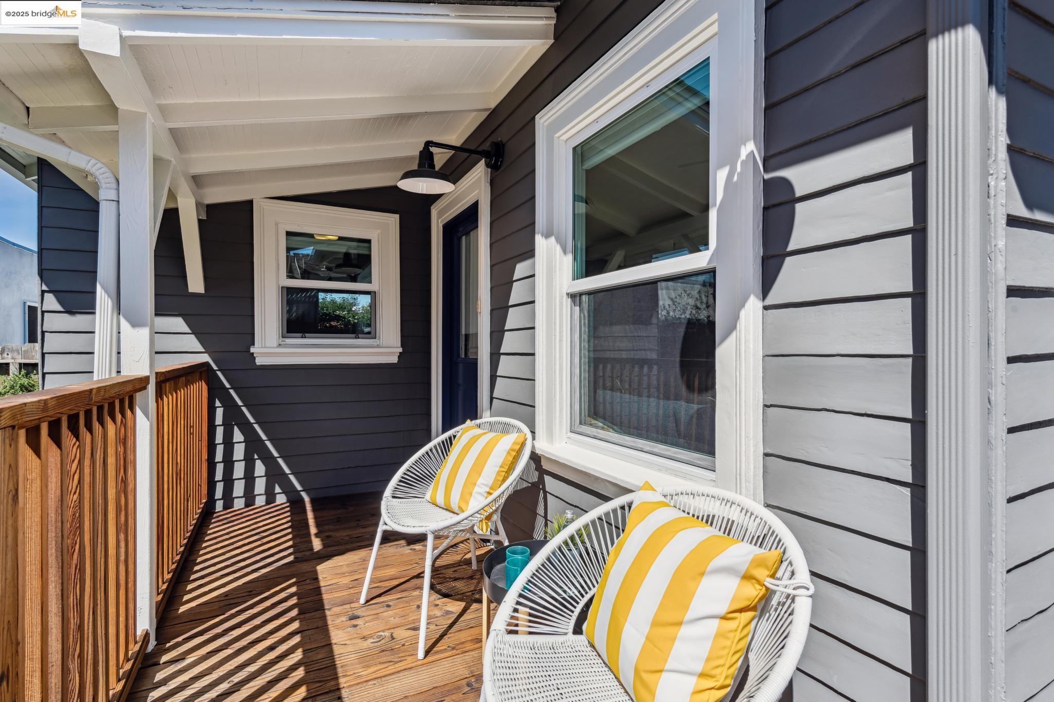 Detail Gallery Image 41 of 57 For 625 Stannage Ave, Albany,  CA 94706 - 5 Beds | 3/1 Baths