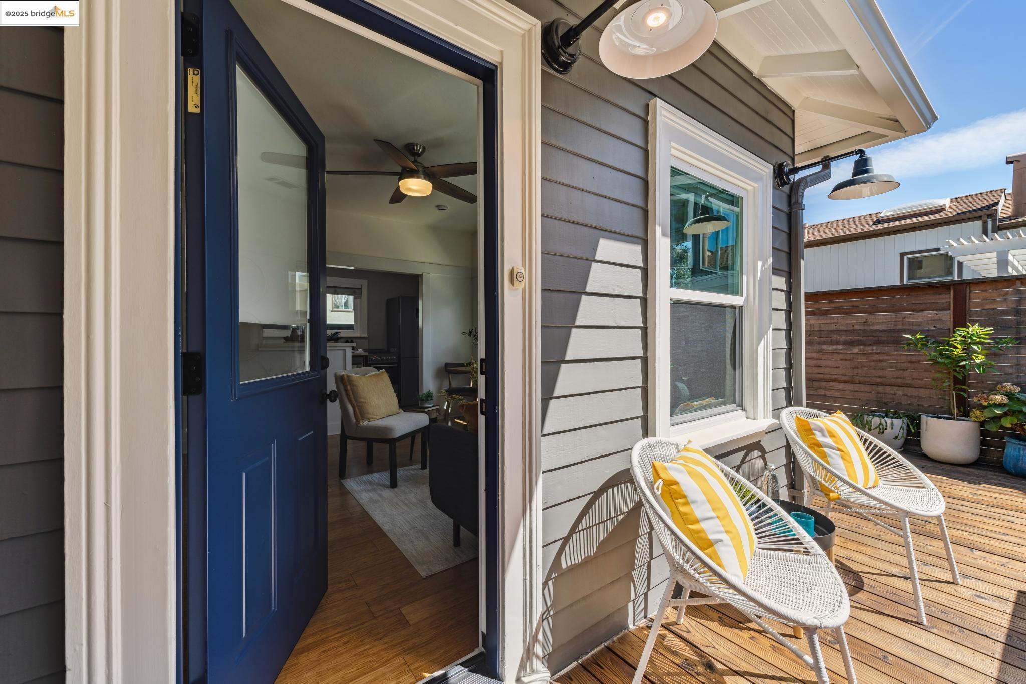 Detail Gallery Image 42 of 57 For 625 Stannage Ave, Albany,  CA 94706 - 5 Beds | 3/1 Baths