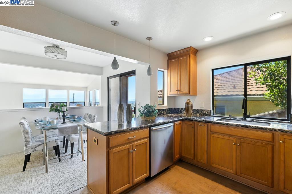 Detail Gallery Image 18 of 46 For 16520 Page St, San Leandro,  CA 94578 - 3 Beds | 2/1 Baths