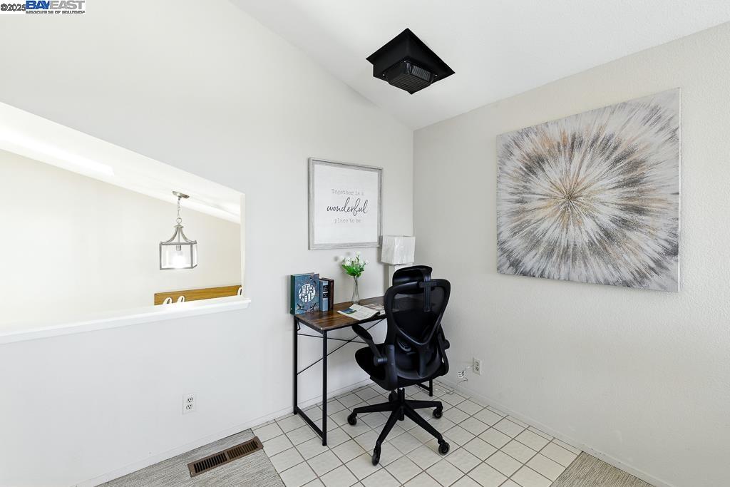 Detail Gallery Image 10 of 46 For 16520 Page St, San Leandro,  CA 94578 - 3 Beds | 2/1 Baths