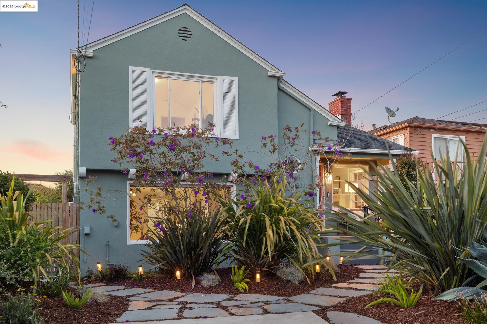 Detail Gallery Image 2 of 52 For 1511 Rose St, Berkeley,  CA 94703 - 2 Beds | 2 Baths
