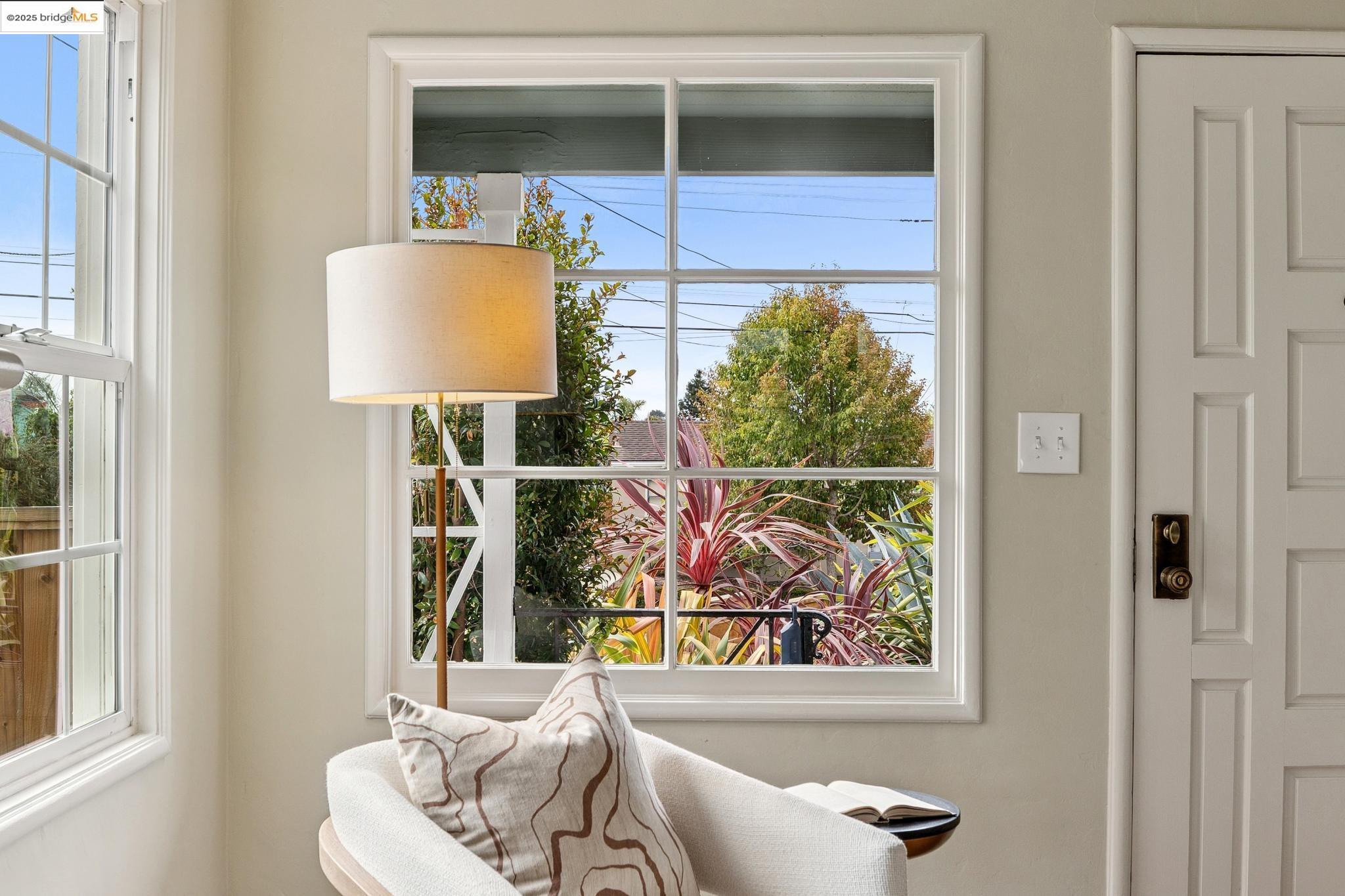 Detail Gallery Image 8 of 52 For 1511 Rose St, Berkeley,  CA 94703 - 2 Beds | 2 Baths