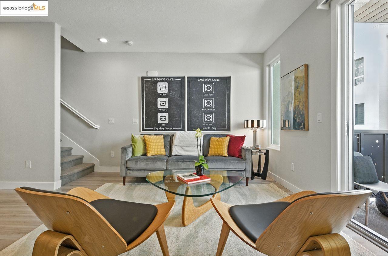 Detail Gallery Image 8 of 38 For 3014 Santa Clara Ave, El Cerrito,  CA 94530 - 3 Beds | 3 Baths